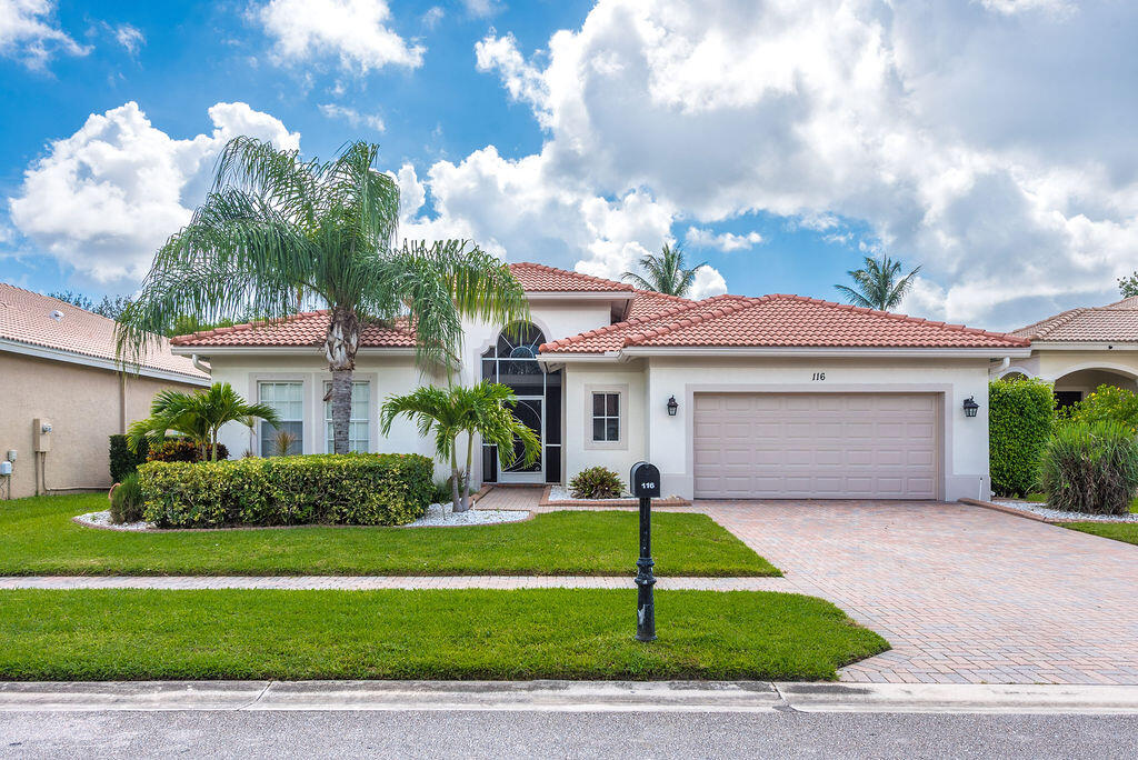 Foto de propiedad en 116 BELLA VISTA Way, Royal Palm Beach, FL 33411 Royal Palm Beach con MLS# 