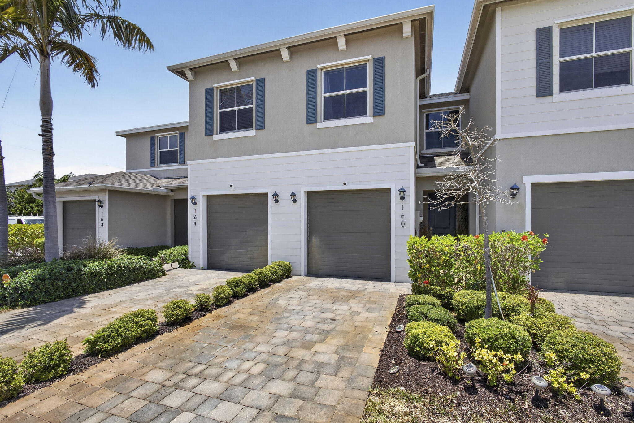 Foto de propiedad en 160 BANDOL Street, Riviera Beach, FL 33404 Riviera Beach con MLS# 