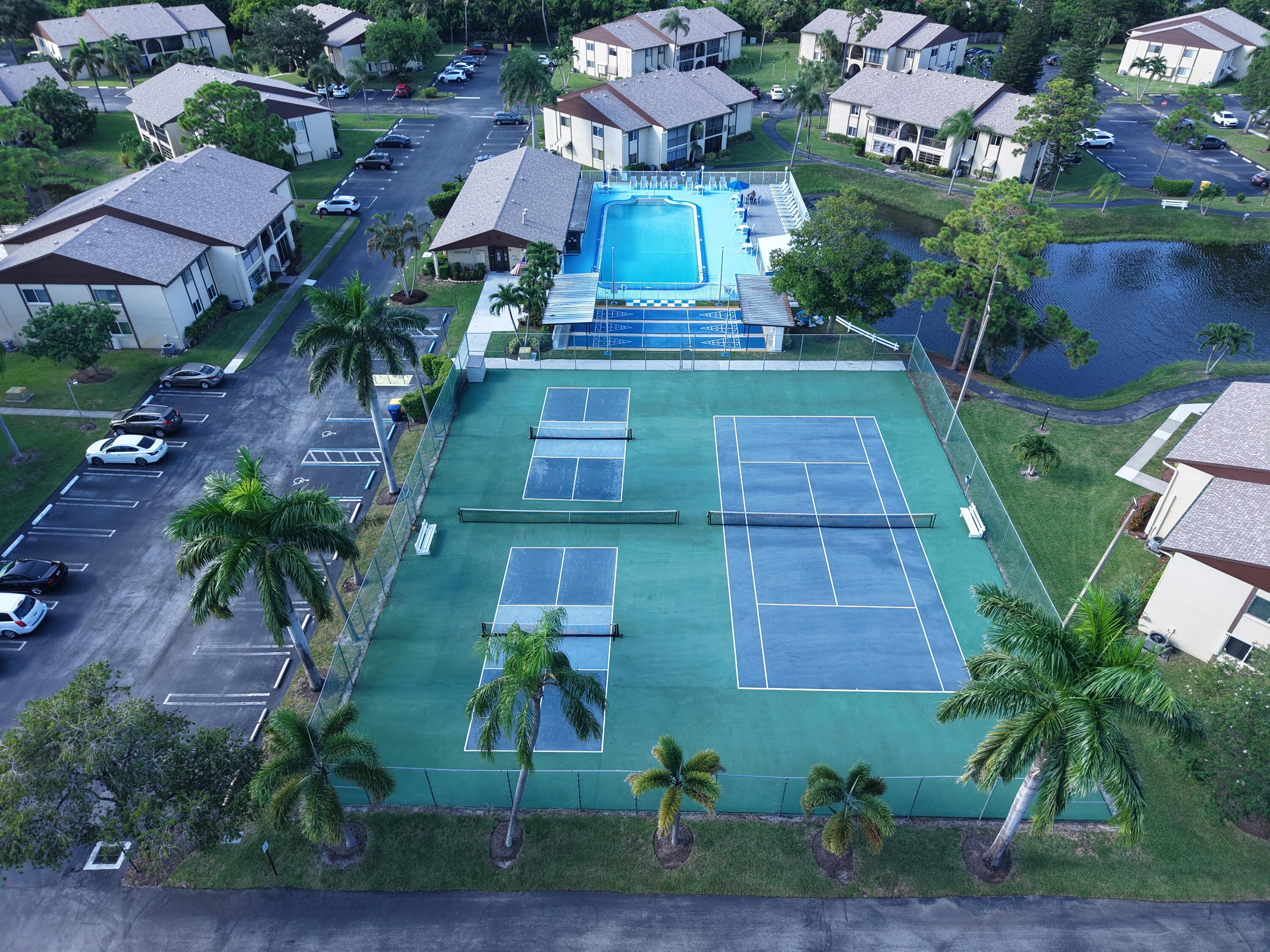 Foto de propiedad en 309 Pine Ridge Circle A-1, Greenacres, FL 33463 Greenacres con MLS# 