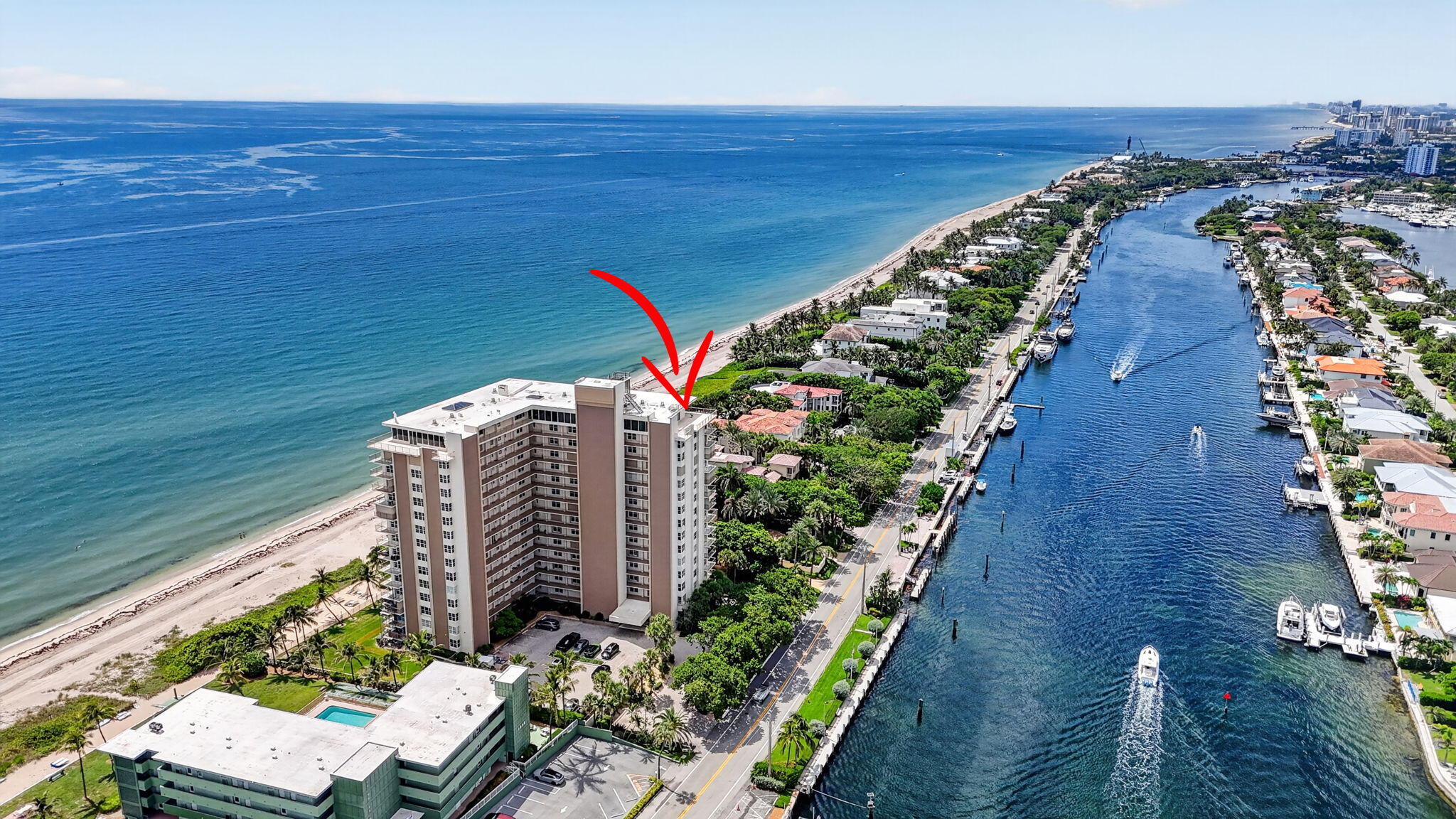 Foto de propiedad en 1021 HILLSBORO MILE 705, Hillsboro Beach, FL 33062 Hillsboro Beach con MLS# 