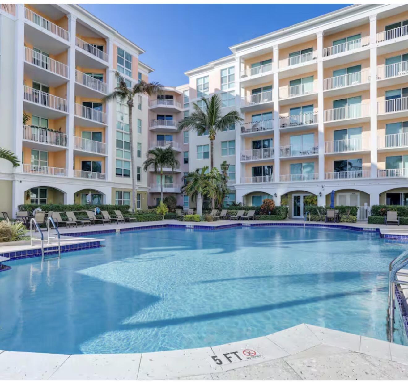 Foto de propiedad en 802 W Windward Way 301, Lantana, FL 33462 Lantana con MLS# 