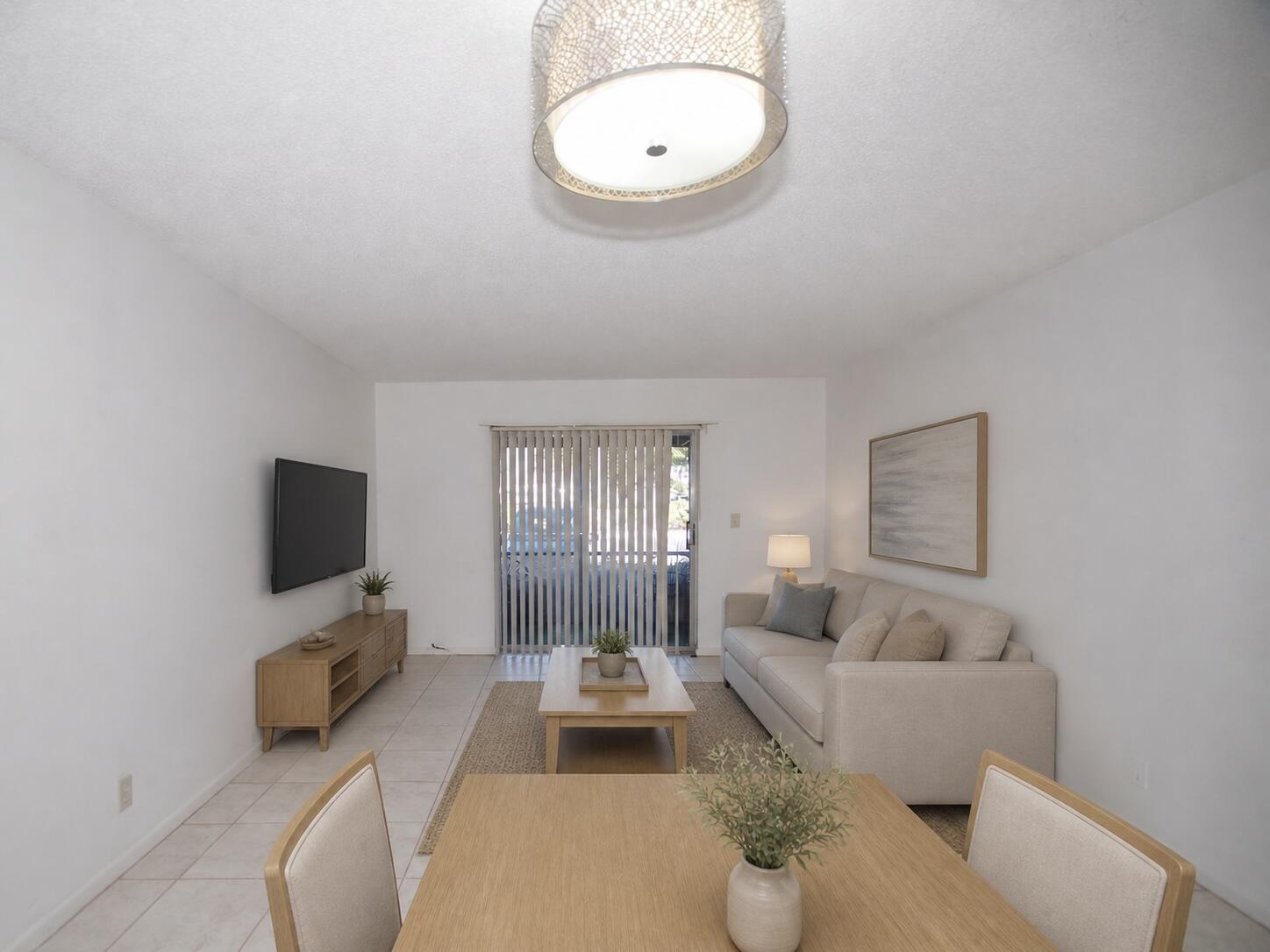 En Venta 257 S CYPRESS Road 406, Pompano Beach, FL 33060, Pompano Beach, FL 33060