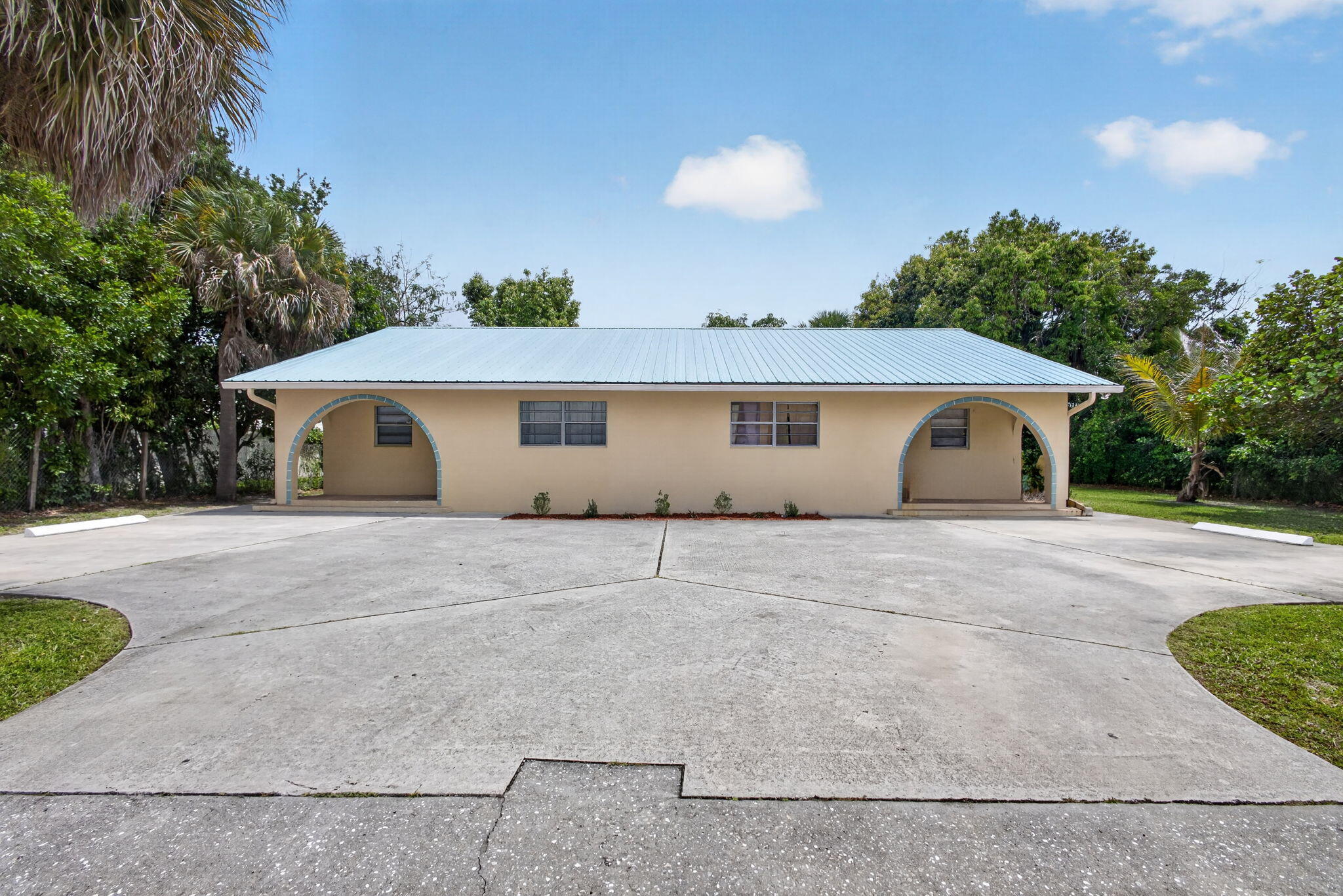 Foto de propiedad en 9484 Sun Court, Palm Beach Gardens, FL 33403 Palm Beach Gardens con MLS# 