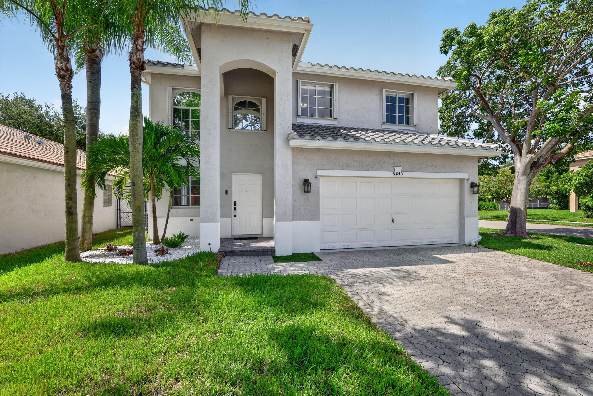 Foto de propiedad en 5040 Heron Place, Coconut Creek, FL 33073 Coconut Creek con MLS# 