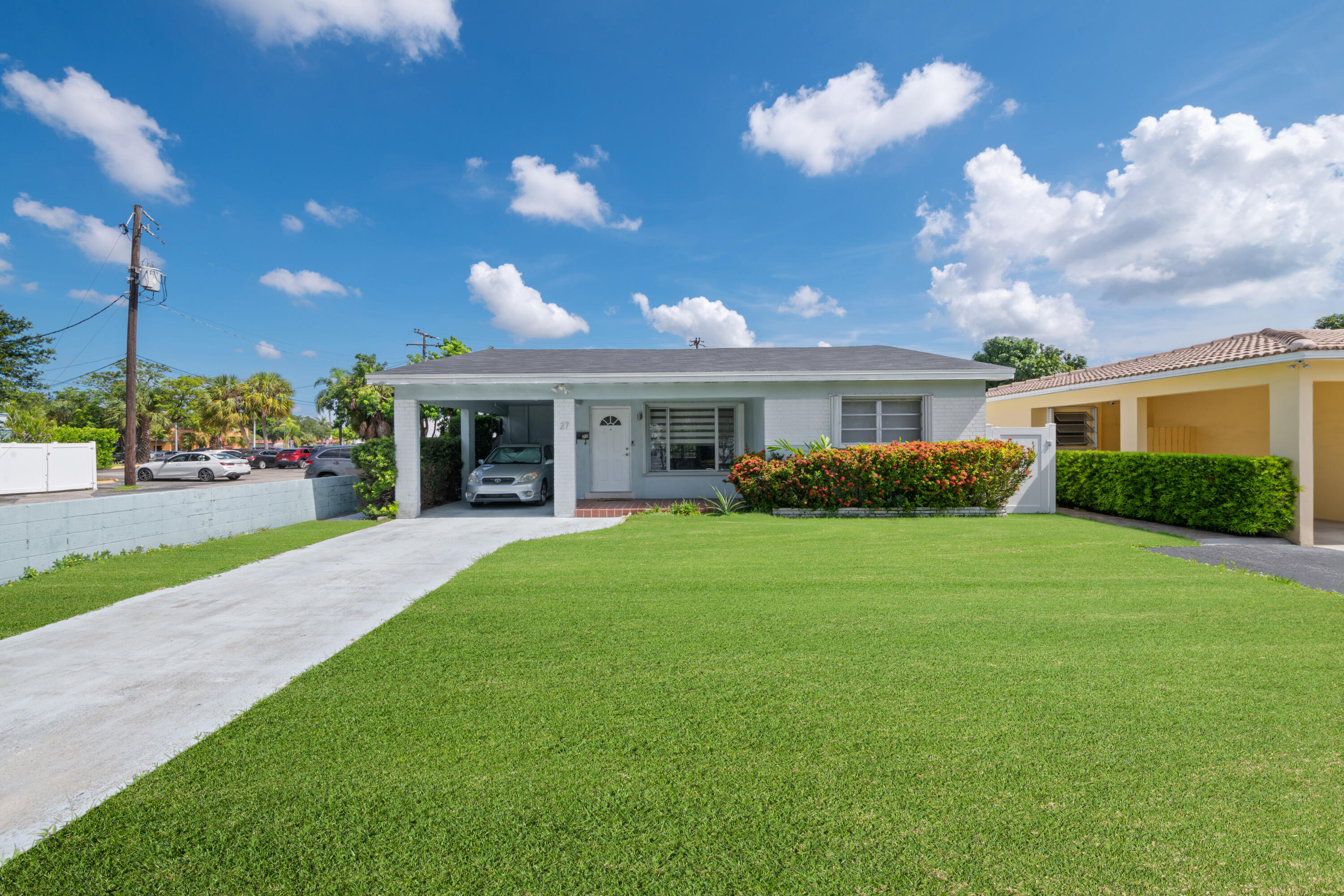 Foto de propiedad en 27 SE 6TH Street, Dania Beach, FL 33004 Dania Beach con MLS# 