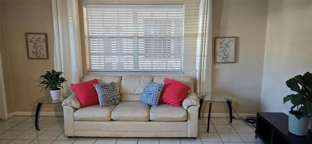 Foto de propiedad en 1825 CLEVELAND Street 2, Hollywood, FL 33020 Hollywood con MLS# 
