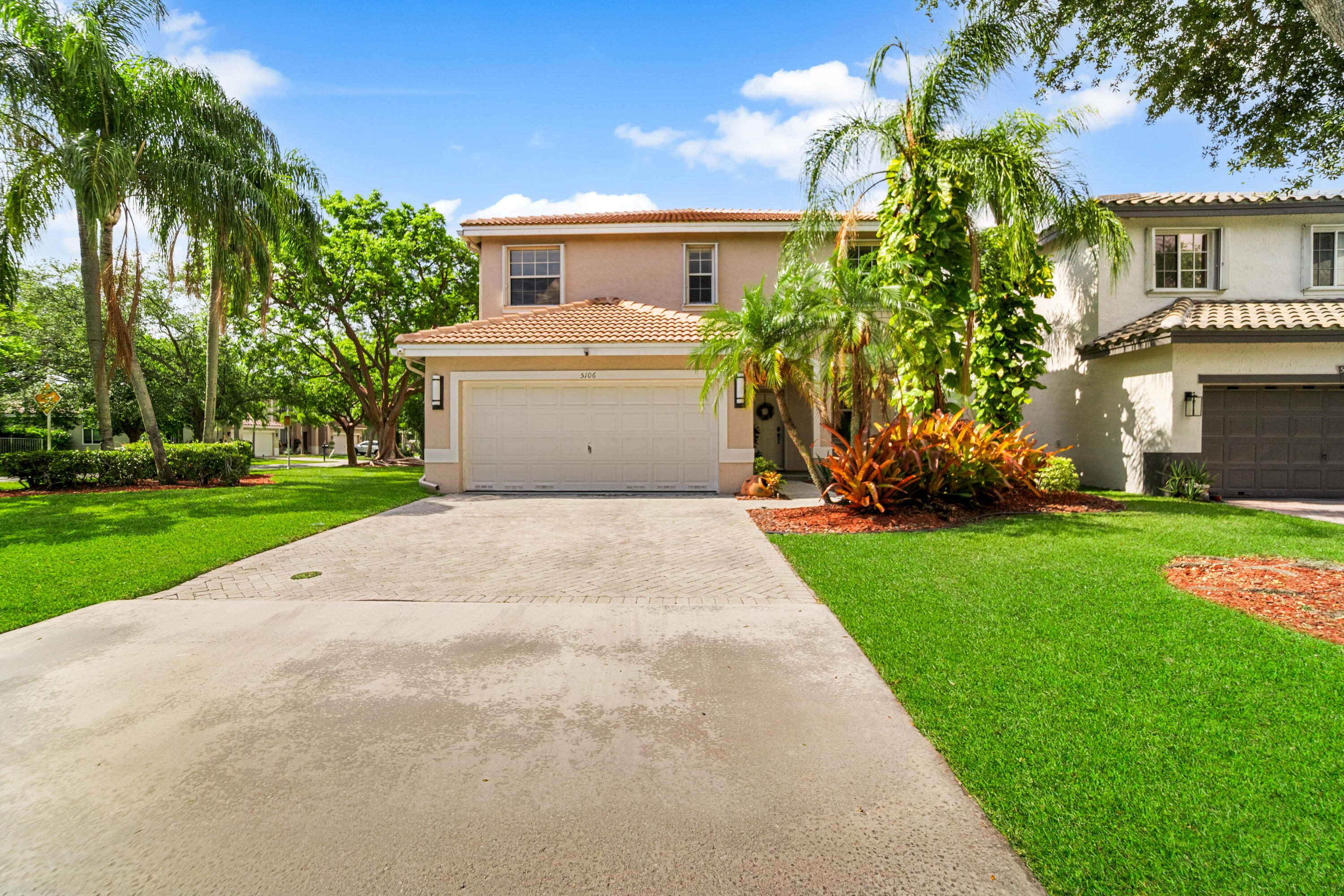 Foto de propiedad en 5106 Heron Court, Coconut Creek, FL 33073 Coconut Creek con MLS# 