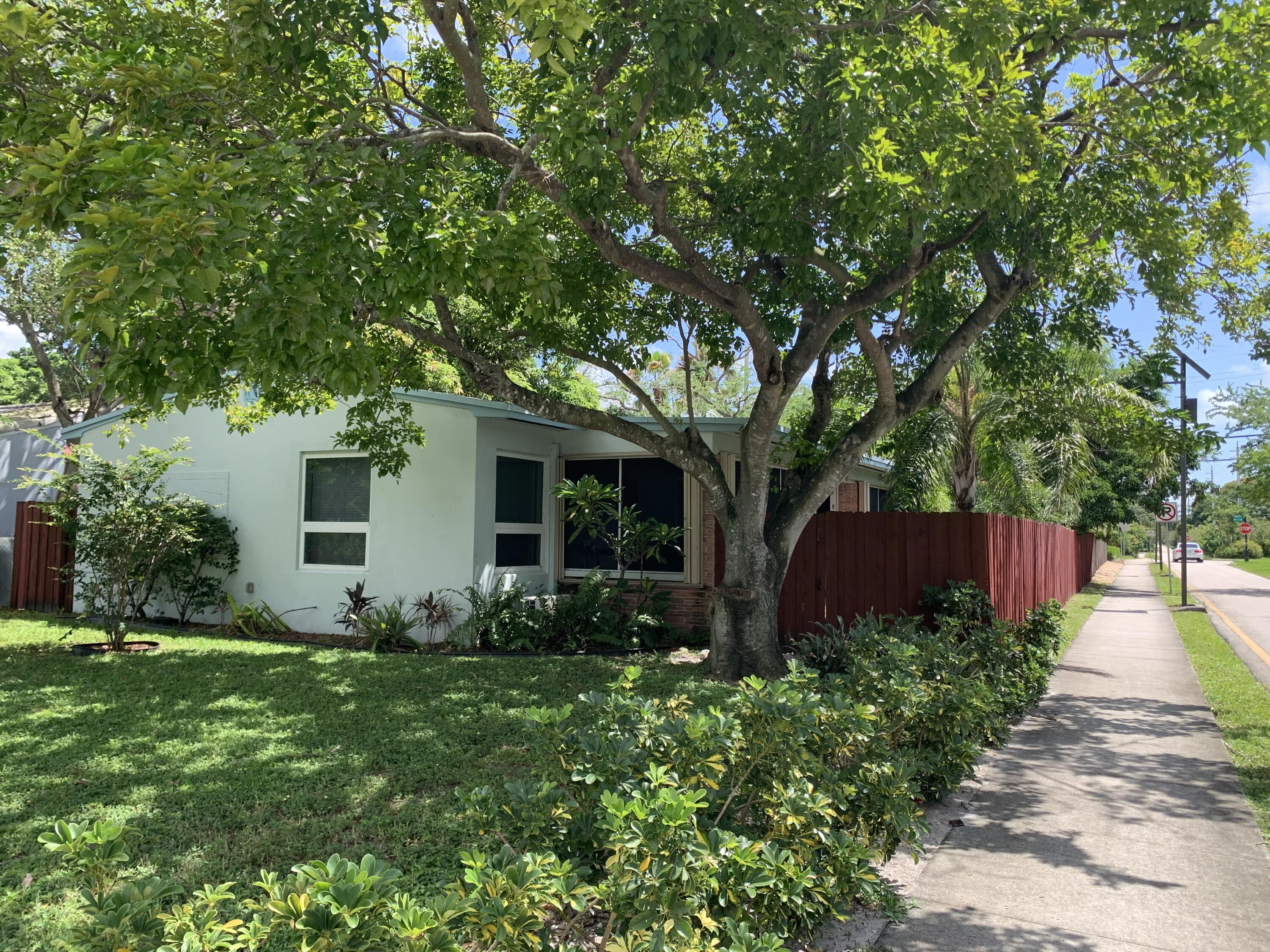 Foto de propiedad en 1500 NW 5TH Avenue W, Fort Lauderdale, FL 33311 Fort Lauderdale con MLS# 