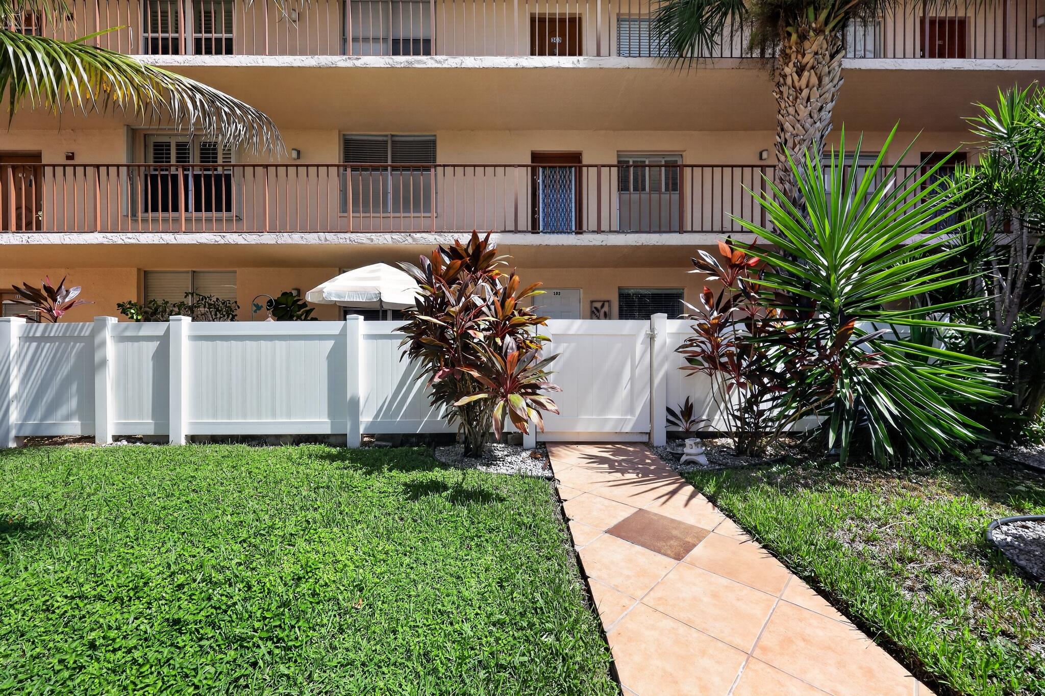 En Venta 14527 BONAIRE Boulevard 103, Delray Beach, FL 33446, Delray Beach, FL 33446