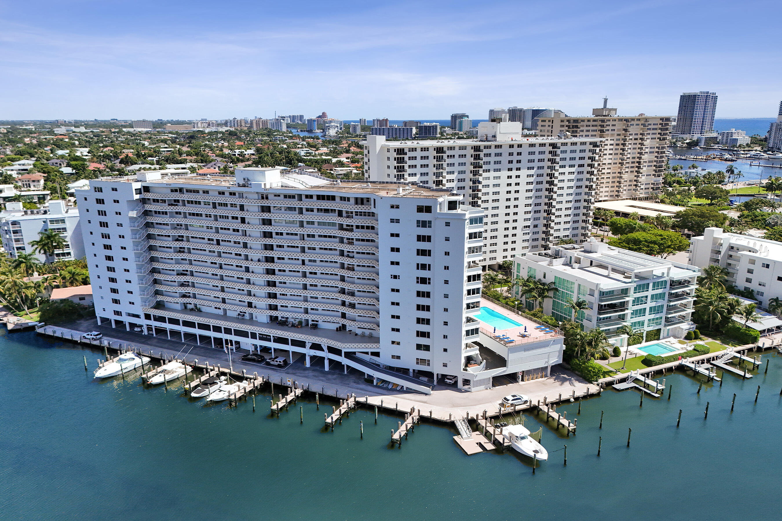 Foto de propiedad en 333 Sunset Drive 401, Fort Lauderdale, FL 33301 Fort Lauderdale con MLS# 
