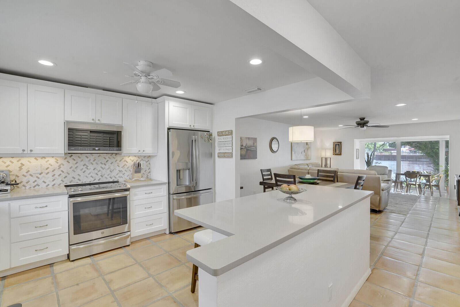 Foto de propiedad en 772 Nantucket Circle, Greenacres, FL 33467 Greenacres con MLS# 