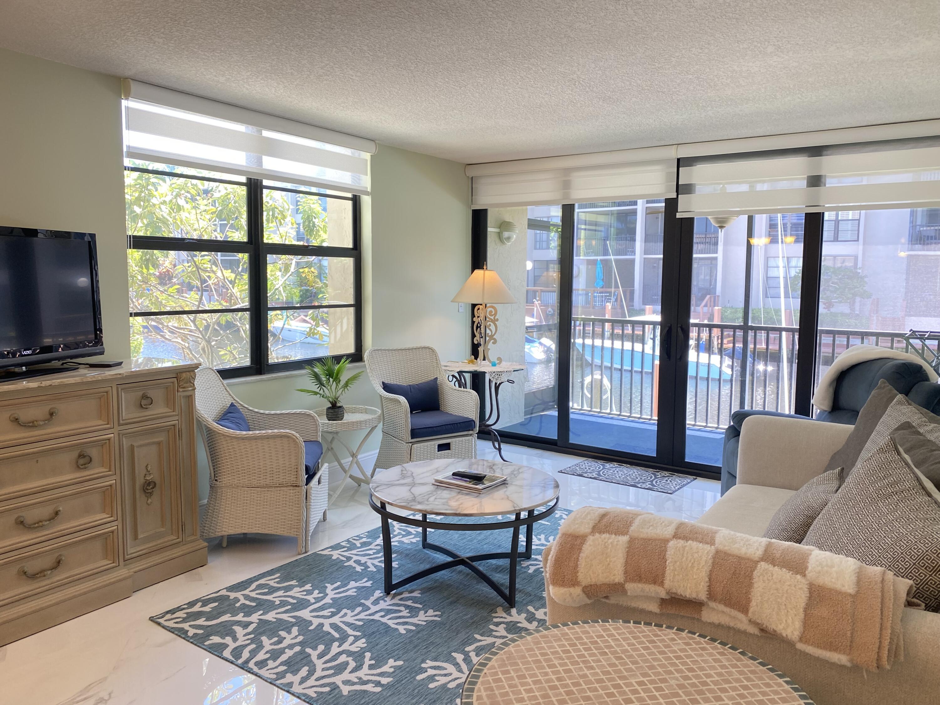 En Renta 2 Royal Palm Way 101, Boca Raton, FL 33432, Boca Raton, FL 33432