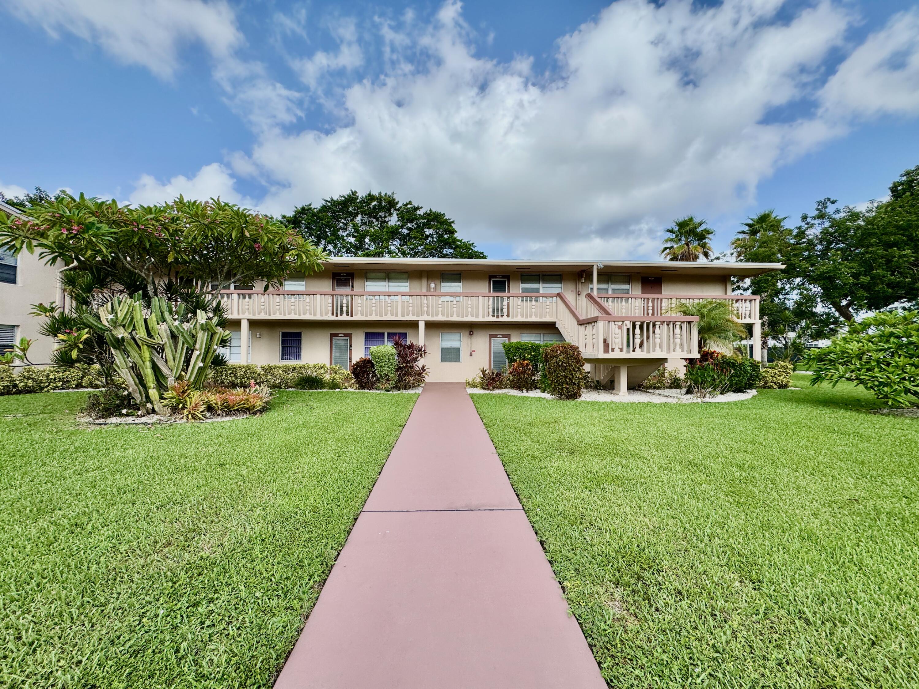 Foto de propiedad en 67 Upminster C, Deerfield Beach, FL 33442 Deerfield Beach con MLS# 