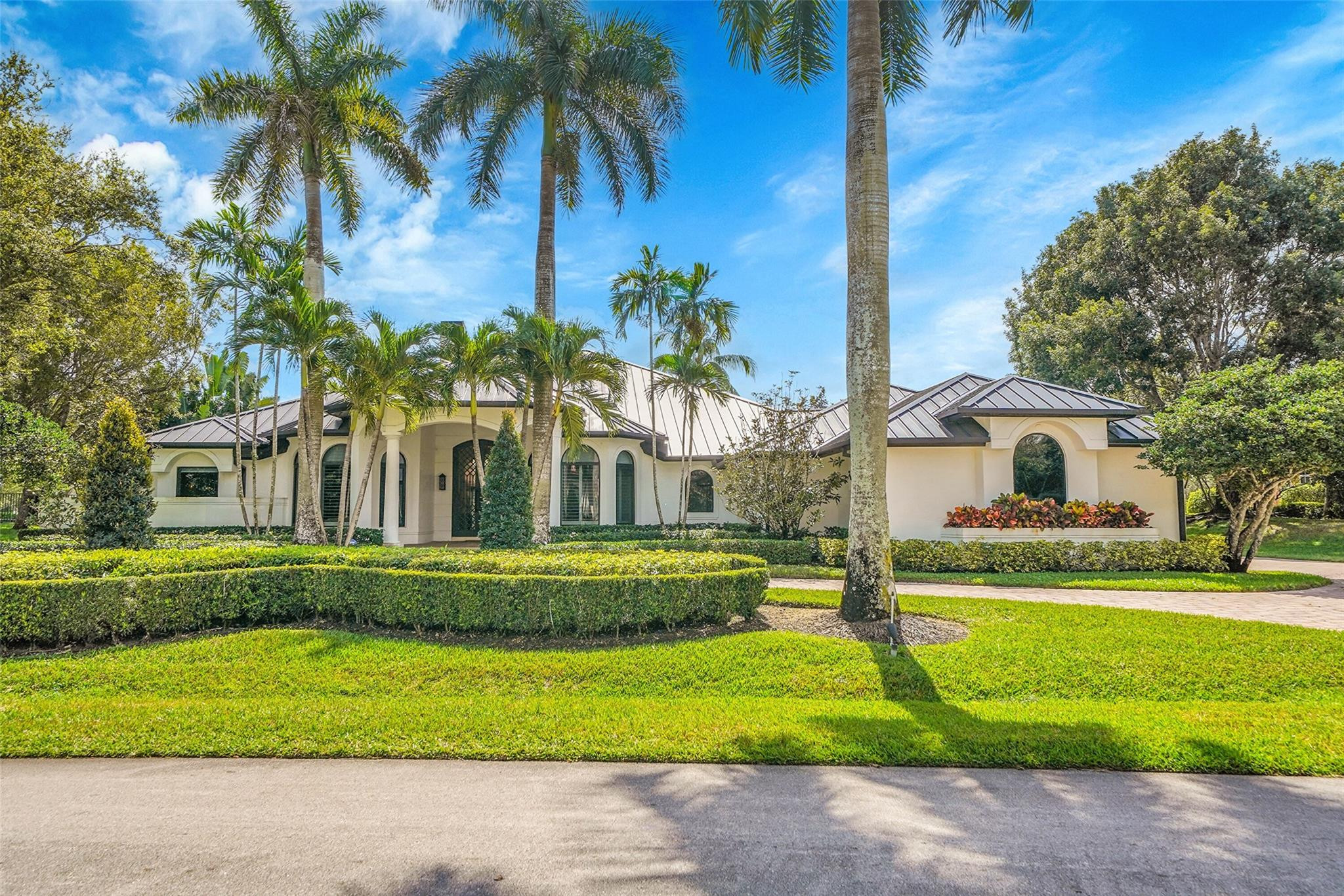 Foto de propiedad en 3600 PADDOCK Road, Weston, FL 33331 Weston con MLS# 