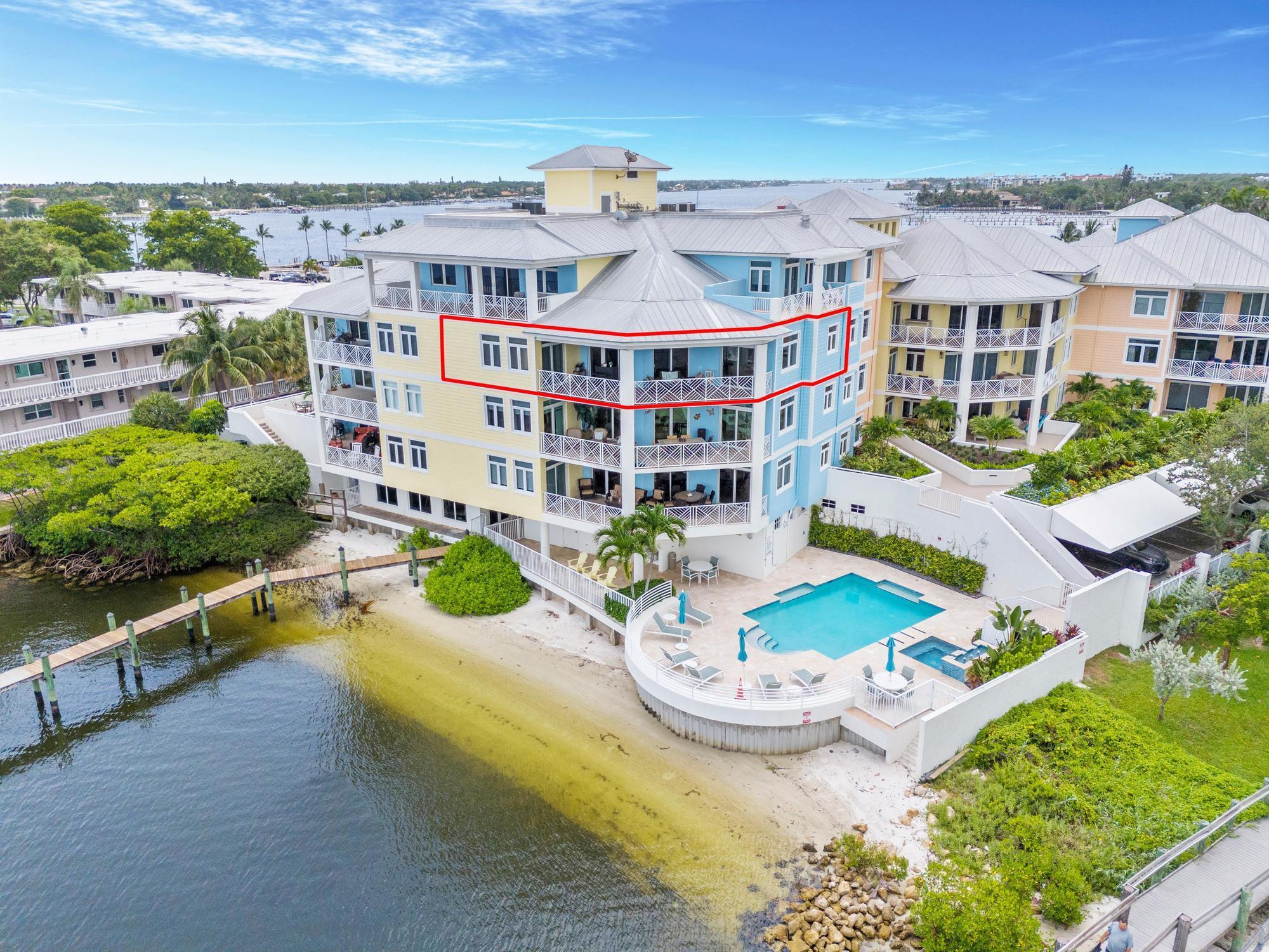 Foto de propiedad en 309 E OCEAN Avenue 304, Lantana, FL 33462 Lantana con MLS# 