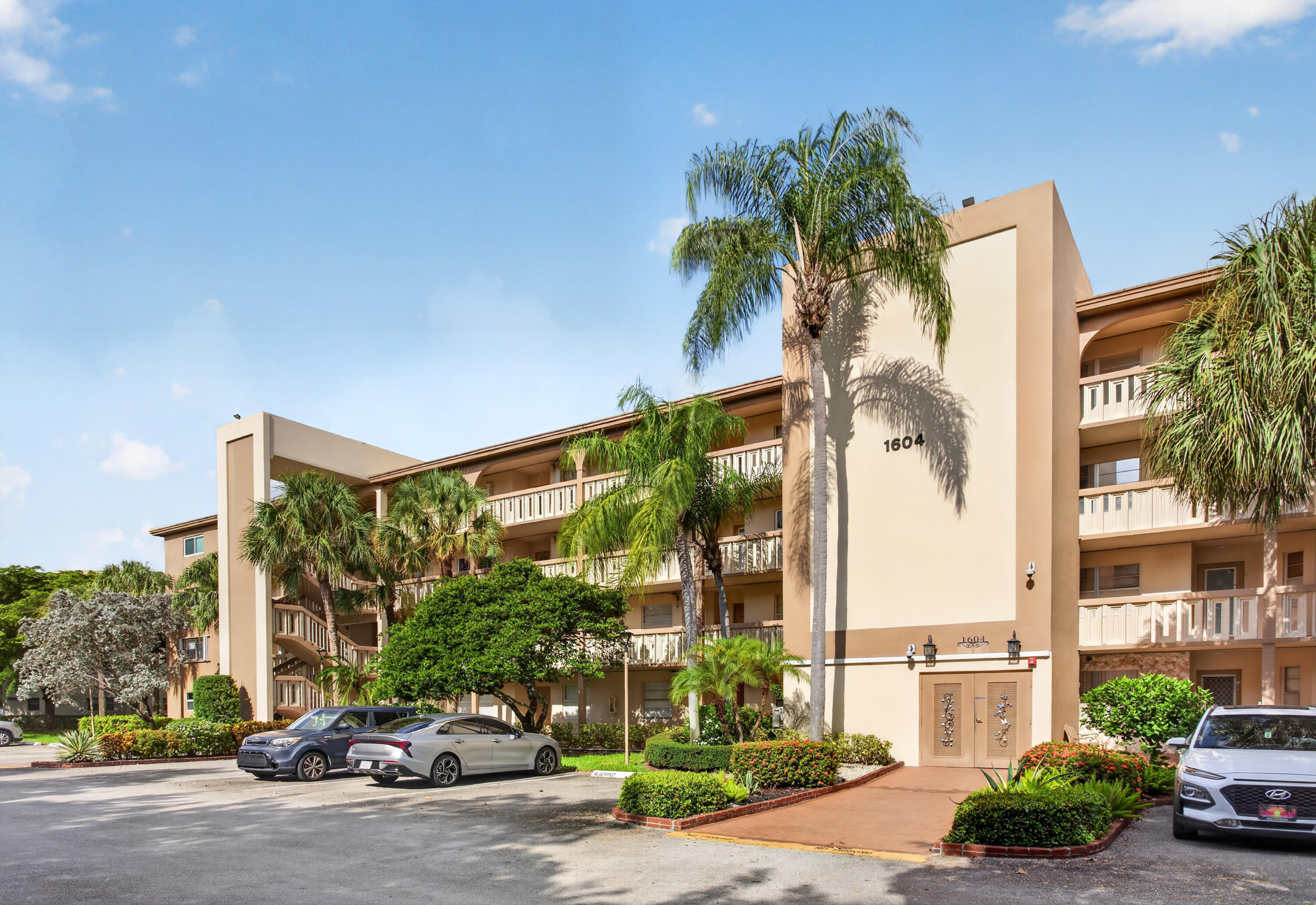 Foto de propiedad en 1604 Abaco Drive D1, Coconut Creek, FL 33066 Coconut Creek con MLS# 