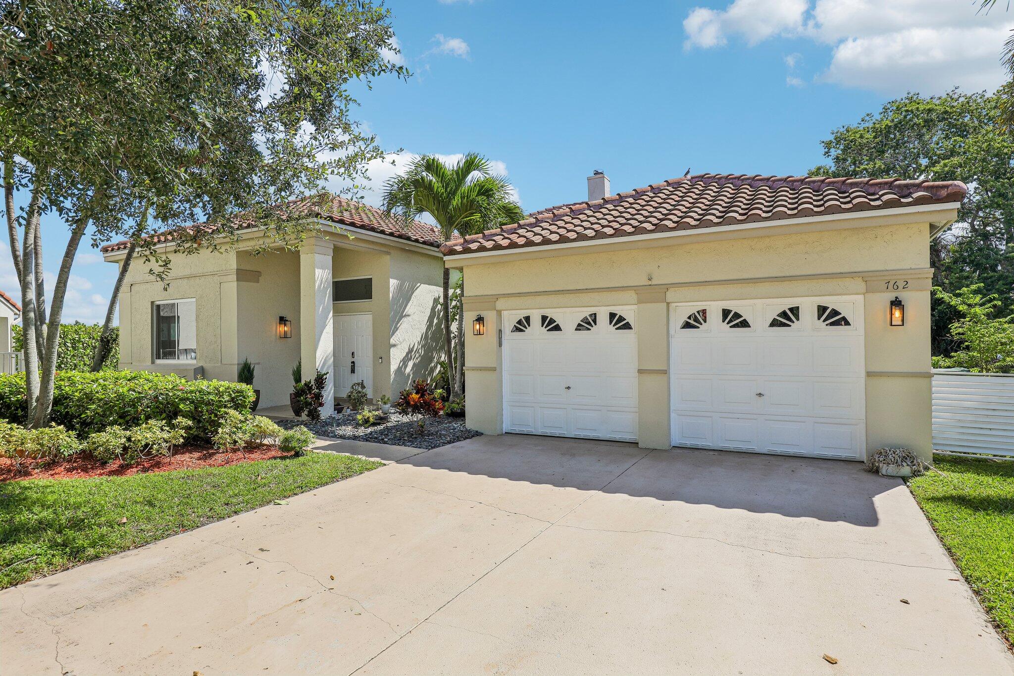 Foto de propiedad en 762 Heritage Drive, Weston, FL 33326 Weston con MLS# 