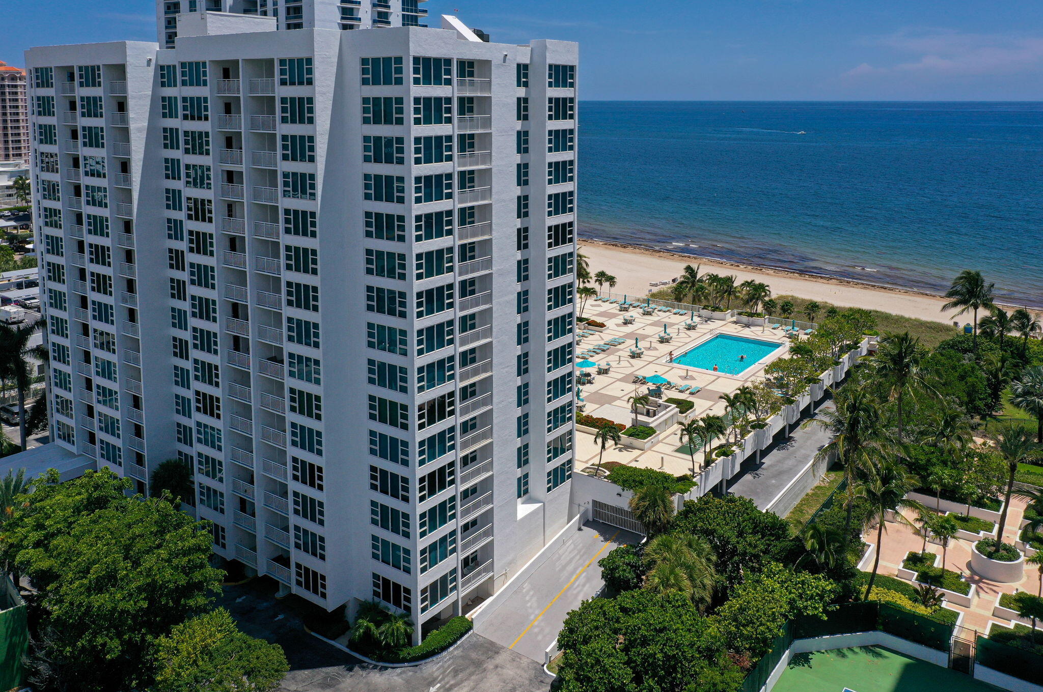 Foto de propiedad en 1620 S Ocean Boulevard 1N, Lauderdale-By-The-Sea, FL 33062 Lauderdale-By-The-Sea con MLS# 