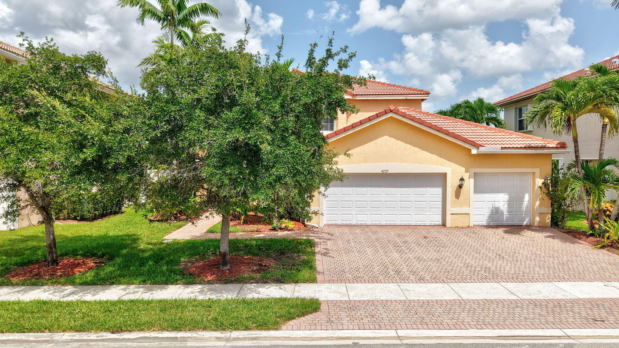 Foto de propiedad en 4225 SW 179TH Way, Miramar, FL 33029 Miramar con MLS# 