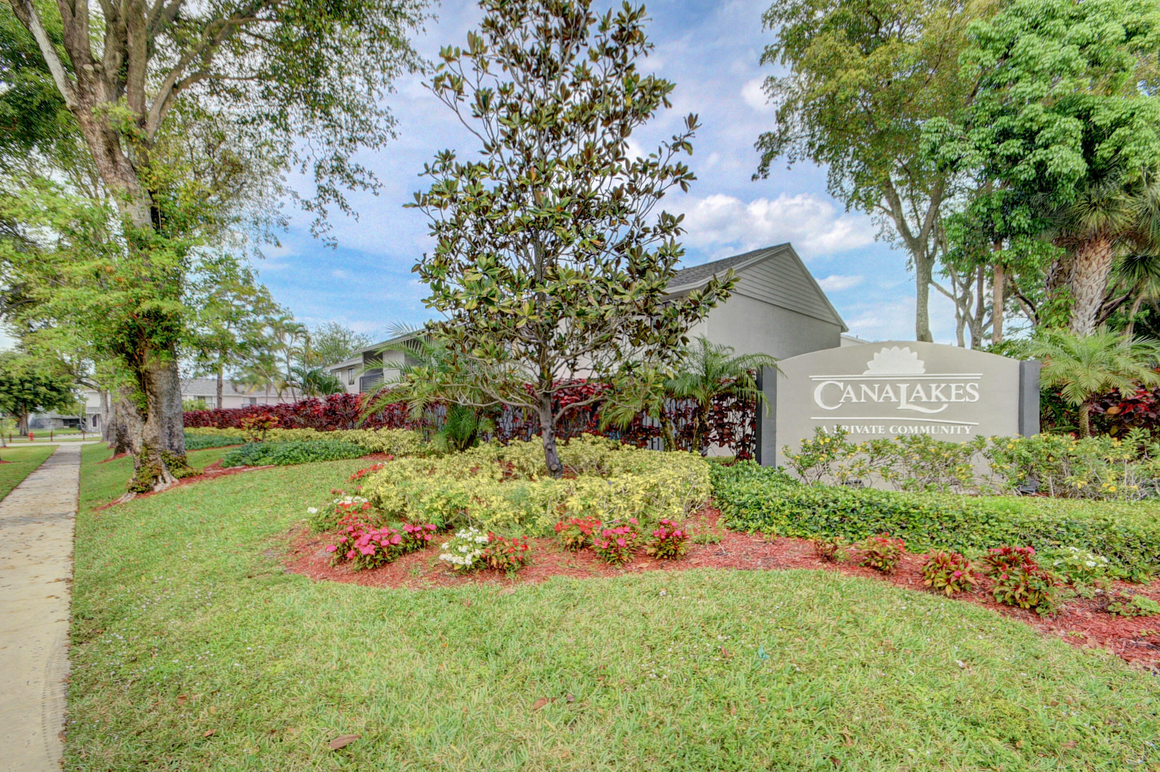 Foto de propiedad en 1506 WHARF Lane 1506, Greenacres, FL 33463 Greenacres con MLS# 