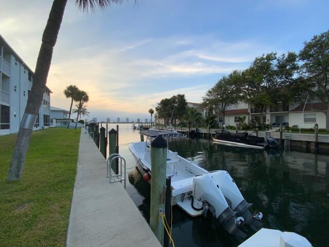 En Renta 120 Lehane Terrace 305, North Palm Beach, FL 33408, North Palm Beach, FL 33408