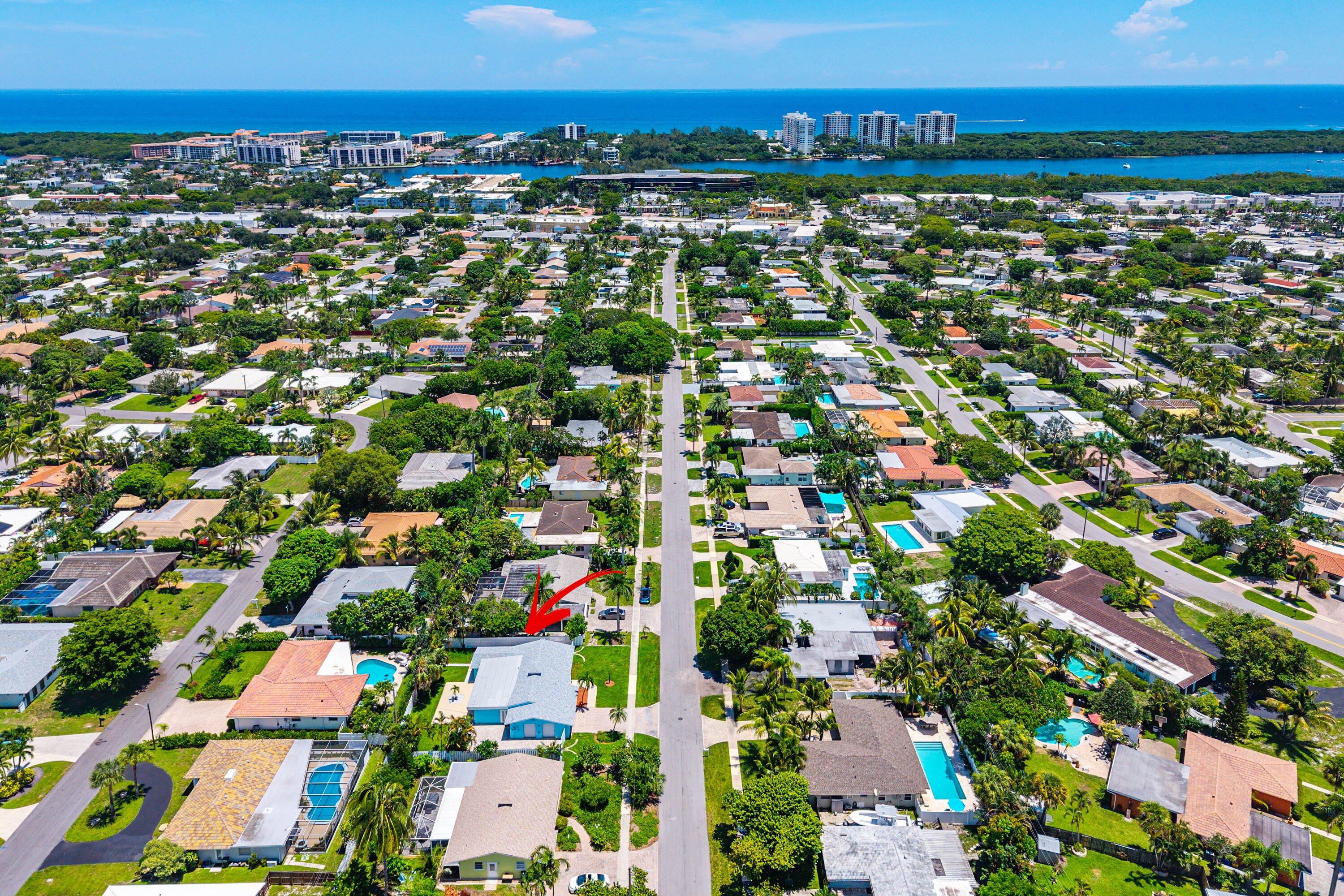 Foto de propiedad en 333 NE 24TH Street, Boca Raton, FL 33431 Boca Raton con MLS# 