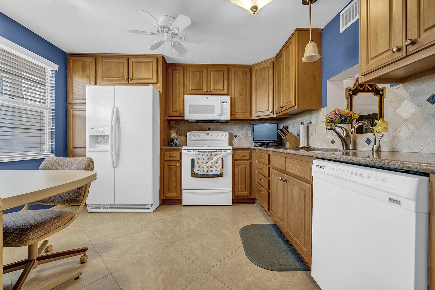 Foto de propiedad en 2202 LUCAYA Bend C3, Coconut Creek, FL 33066 Coconut Creek con MLS# 