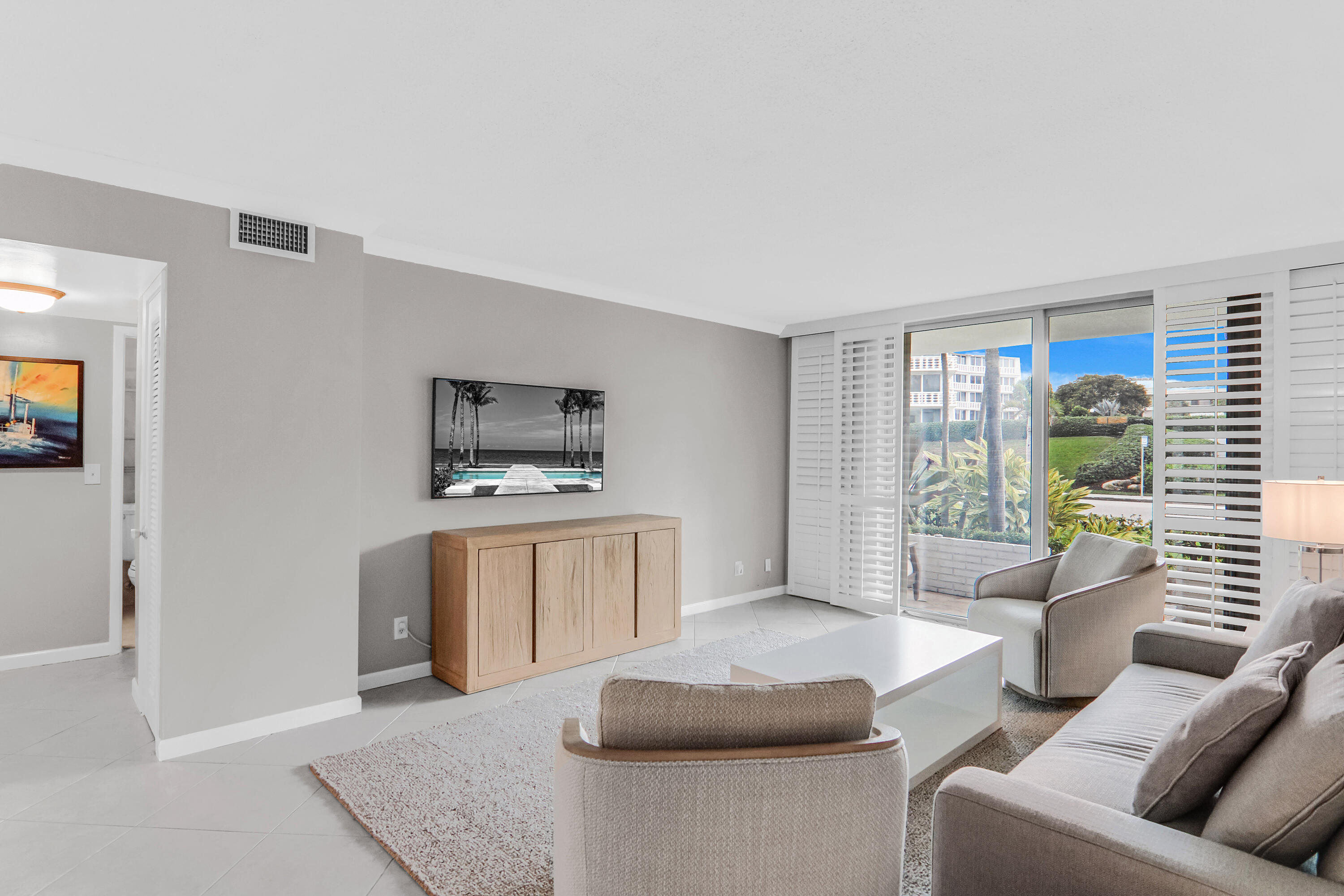 En Renta 139 SUNRISE Avenue 103, Palm Beach, FL 33480, Palm Beach, FL 33480