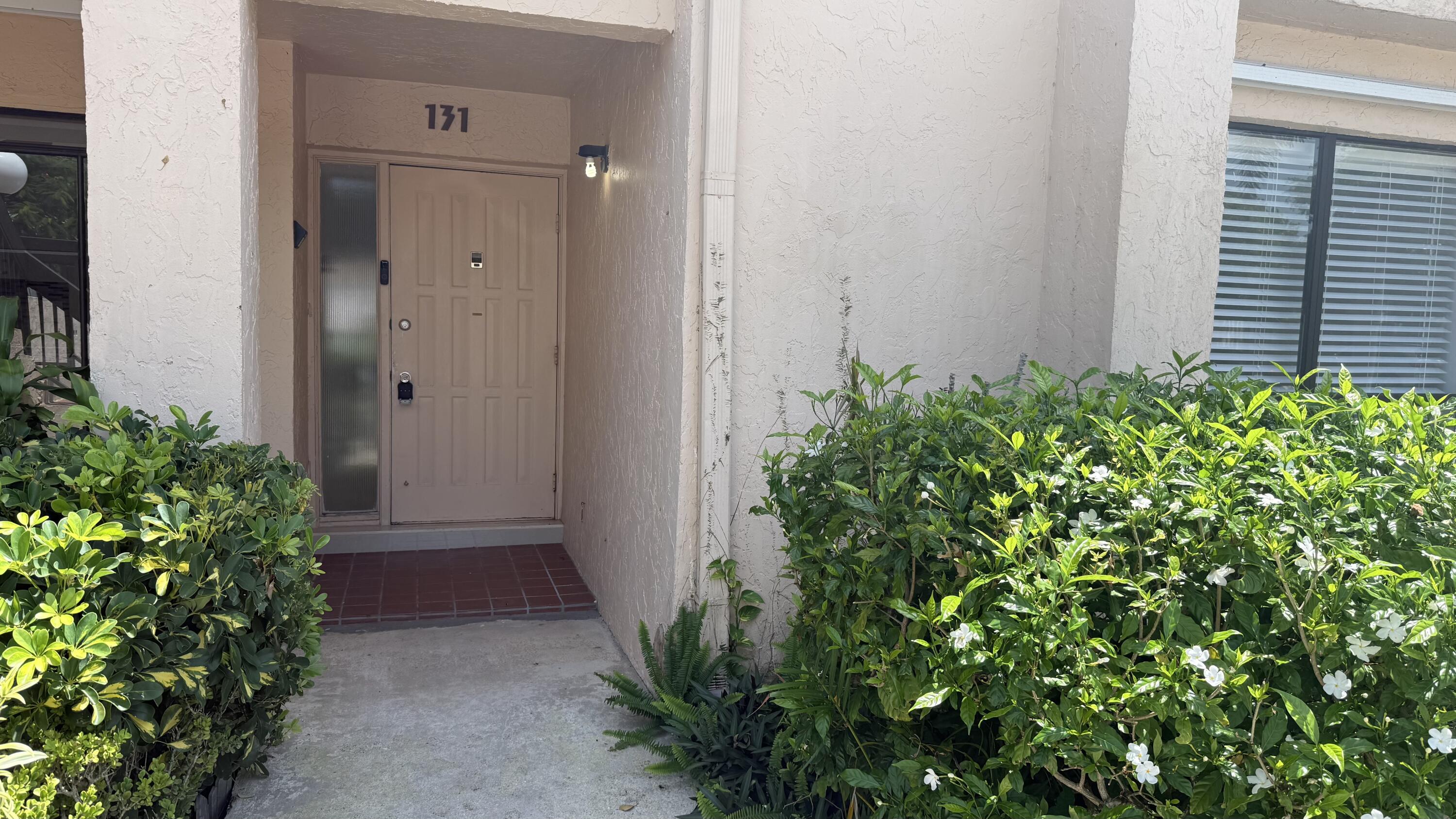 Foto de propiedad en 2289 SW 15th Street 131, Deerfield Beach, FL 33442 Deerfield Beach con MLS# 
