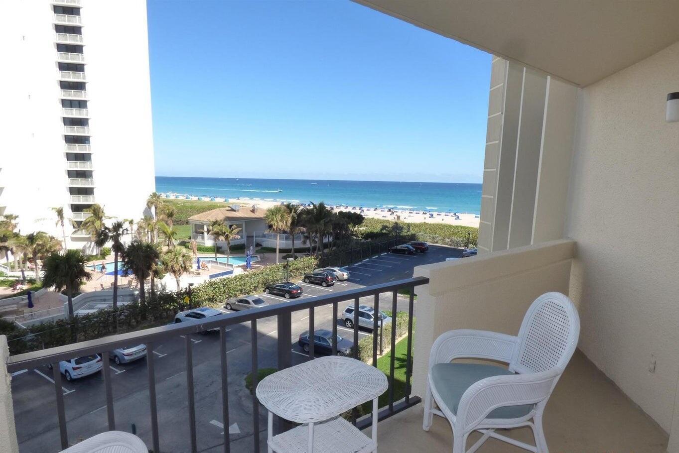 Foto de propiedad en 2800 N OCEAN Drive B-5C, Singer Island, FL 33404 Singer Island con MLS# 