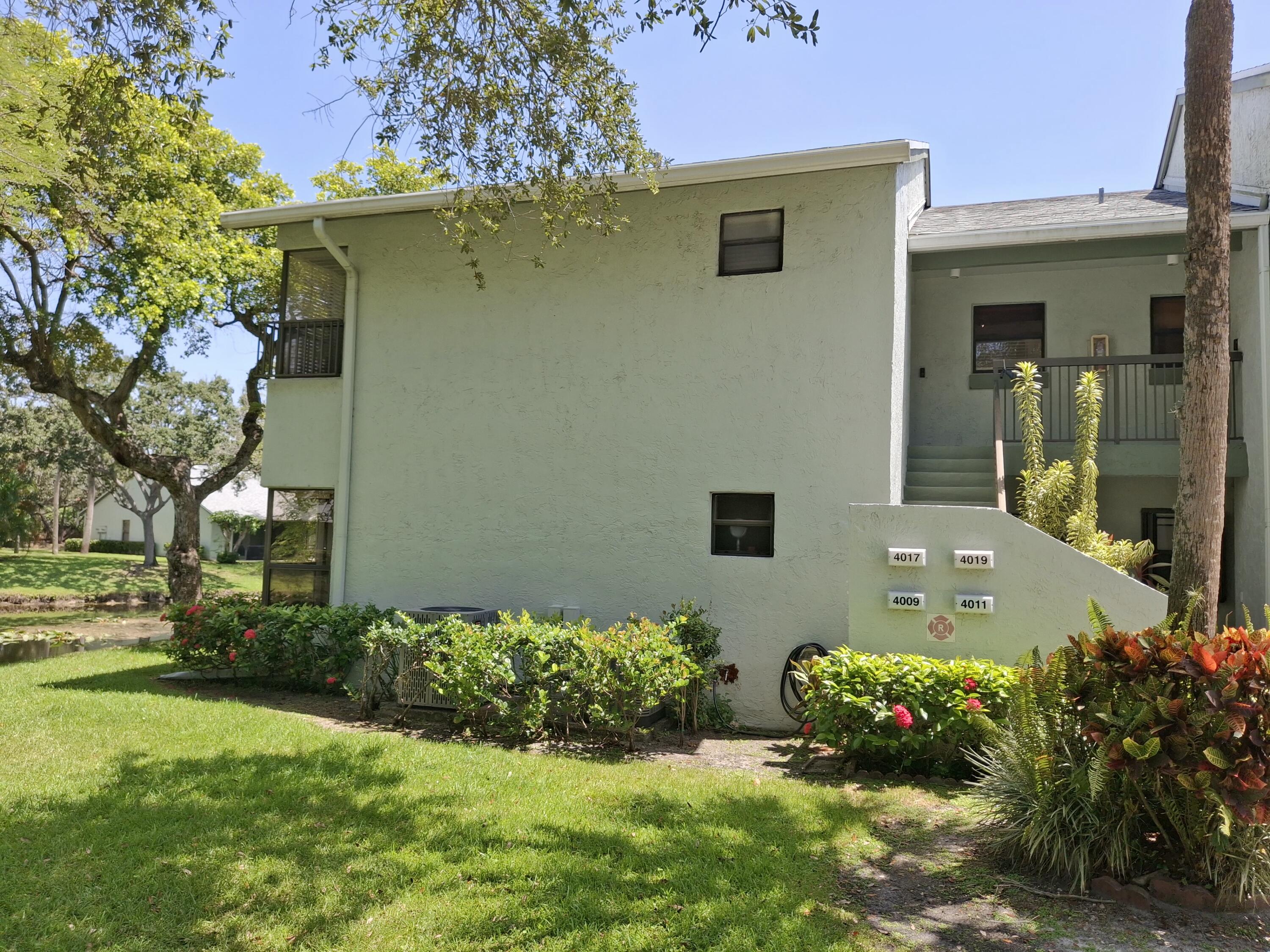 Foto de propiedad en 4017 CARAMBOLA Circle N 2994, Coconut Creek, FL 33066 Coconut Creek con MLS# 