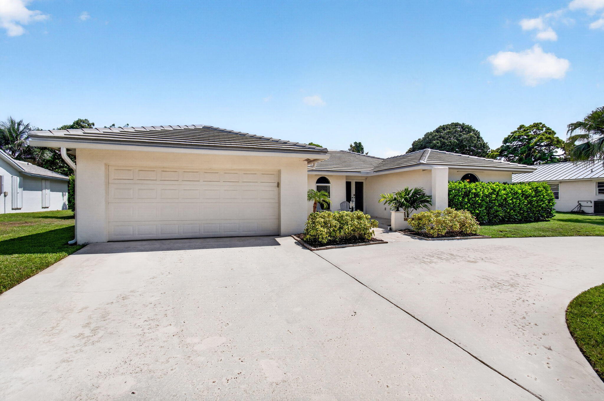 Foto de propiedad en 2432 NW Timbercreek Circle, Boca Raton, FL 33431 Boca Raton con MLS# 