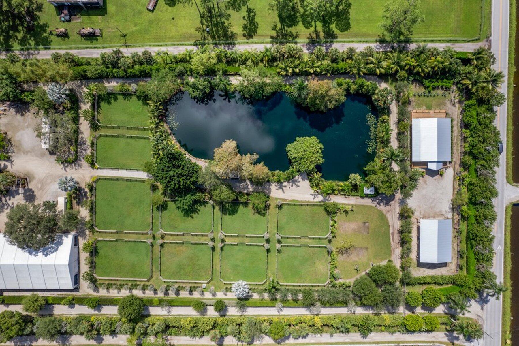 Foto de propiedad en 1754 B Road, Loxahatchee, FL 33470 Loxahatchee con MLS# 