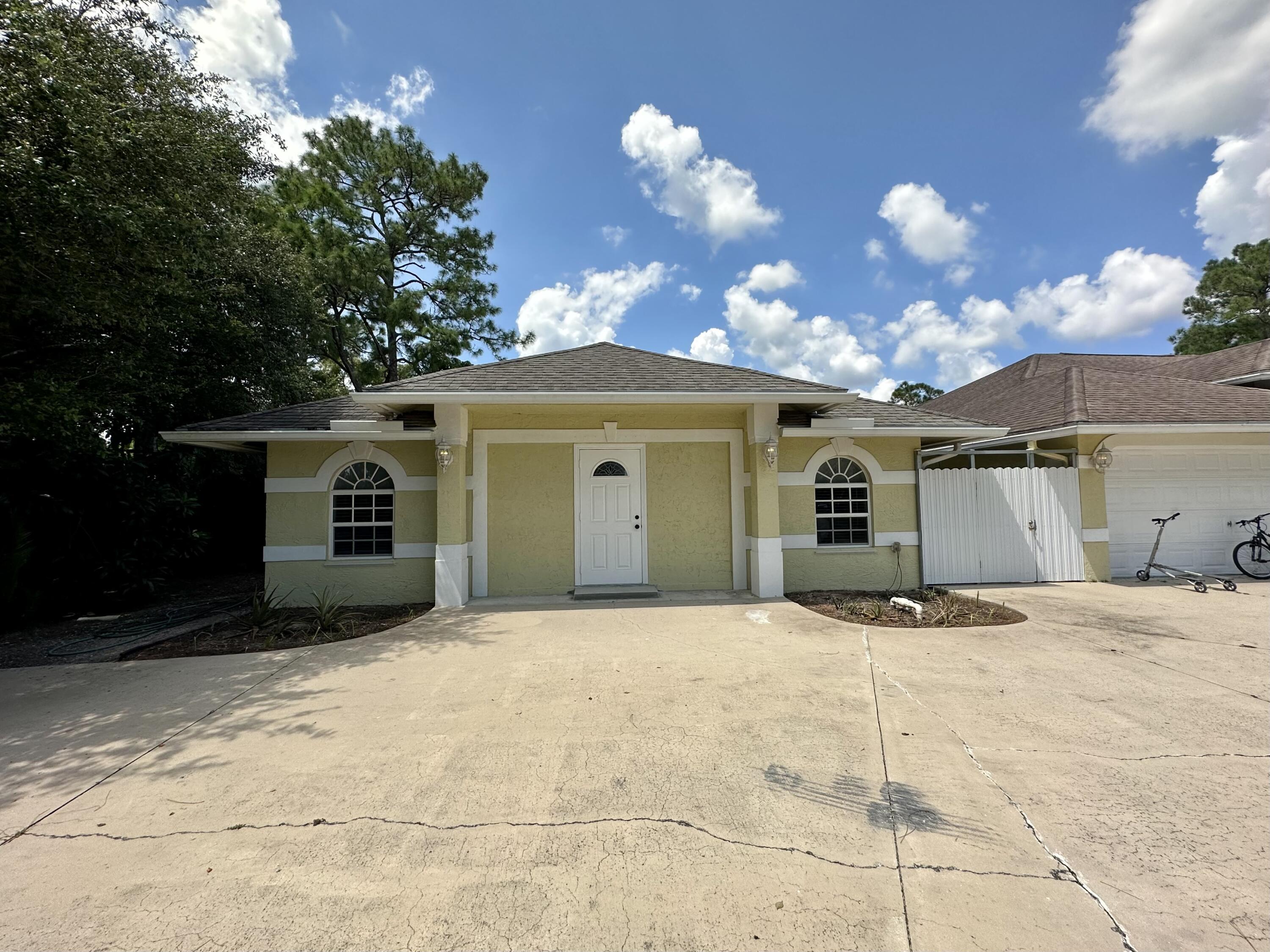 En Renta 14043 89TH Place N B, The Acreage, FL 33470, The Acreage, FL 33470