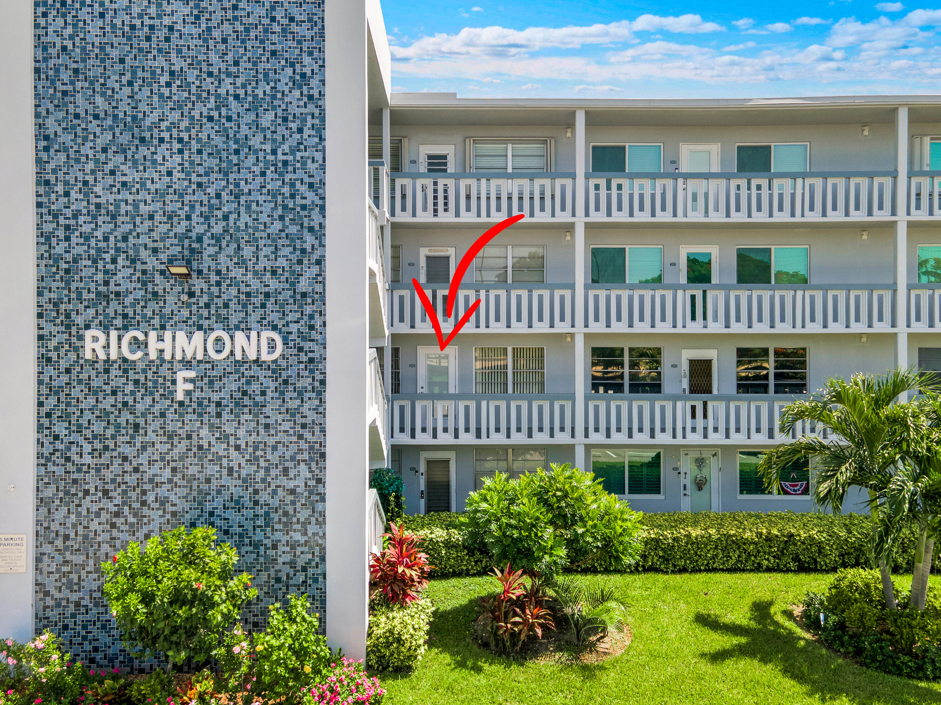 Foto de propiedad en 250 RICHMOND F 250, Deerfield Beach, FL 33442 Deerfield Beach con MLS# 