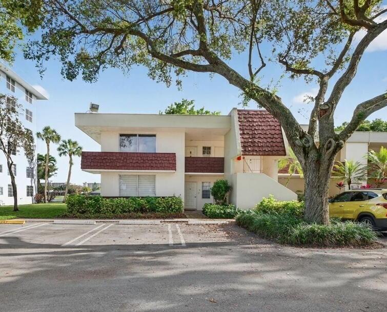 Foto de propiedad en 3200 N Course Lane 116, Pompano Beach, FL 33069 Pompano Beach con MLS# 