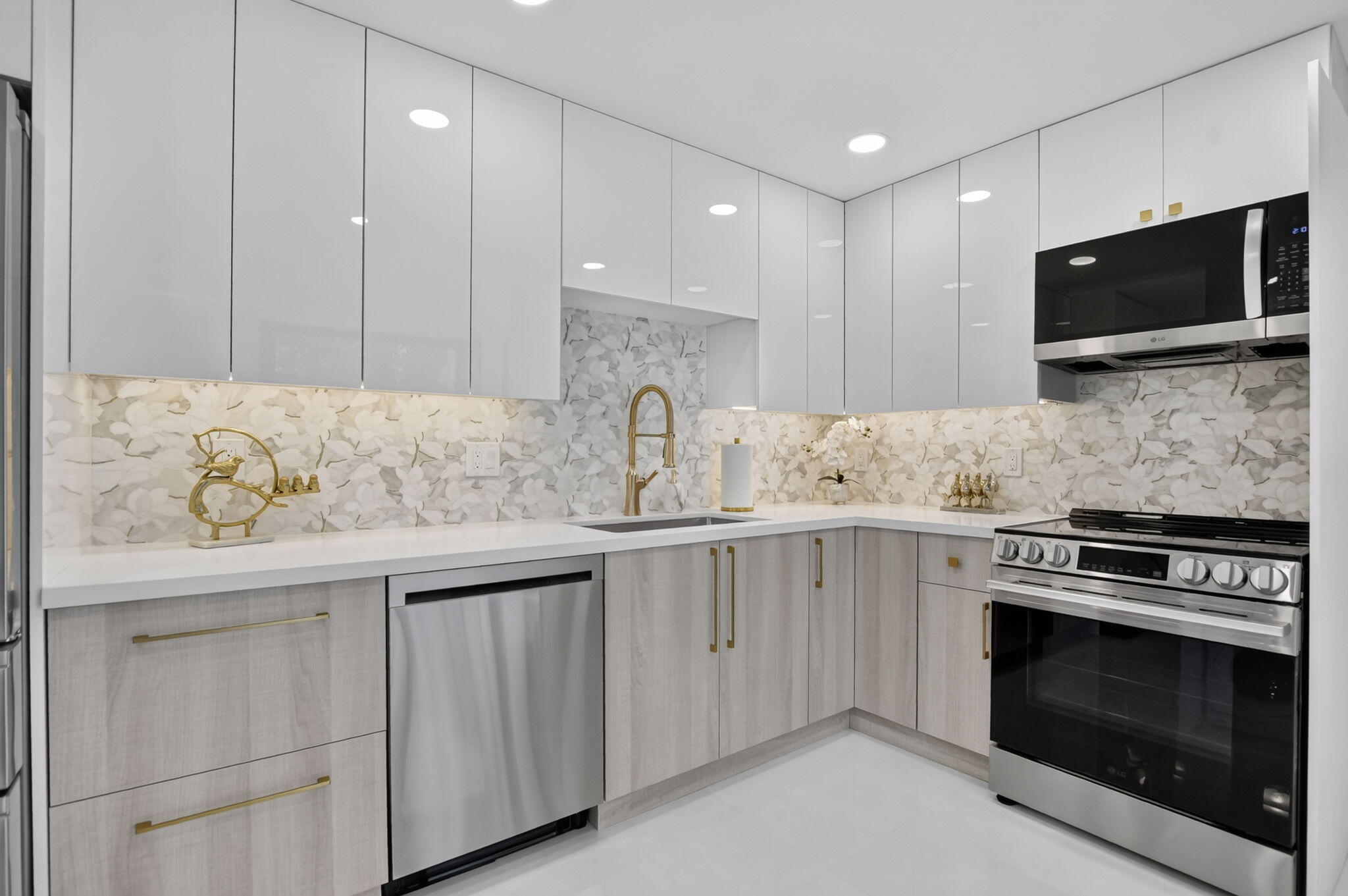 Foto de propiedad en 7847 Lakeside Boulevard 1021, Boca Raton, FL 33434 Boca Raton con MLS# 