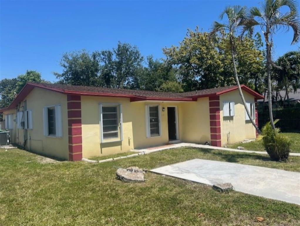 Foto de propiedad en 1337 NW 112th Terrace, Miami, FL 33167 Miami con MLS# 