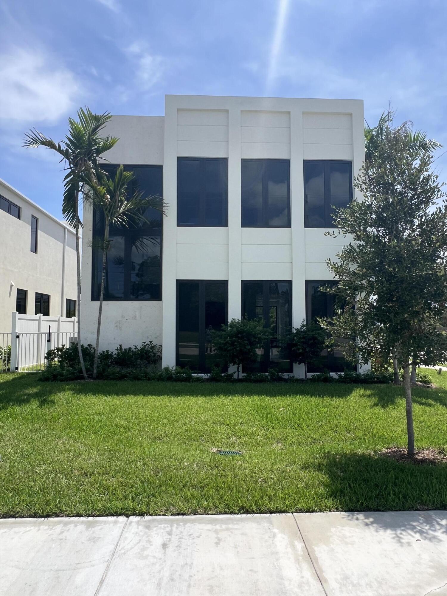 En Renta 735 SE 4TH Avenue, Delray Beach, FL 33483, Delray Beach, FL 33483