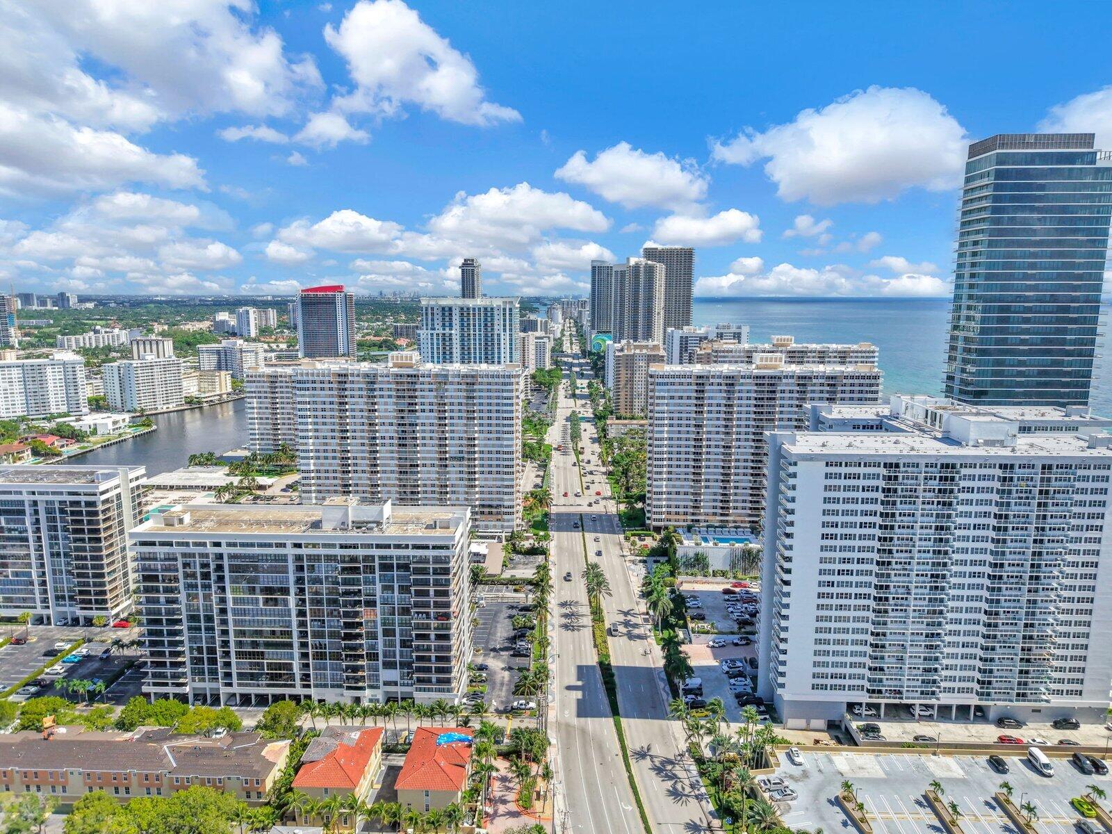 Foto de propiedad en 2049 S OCEAN Drive 209, Hallandale Beach, FL 33009 Hallandale Beach con MLS# 