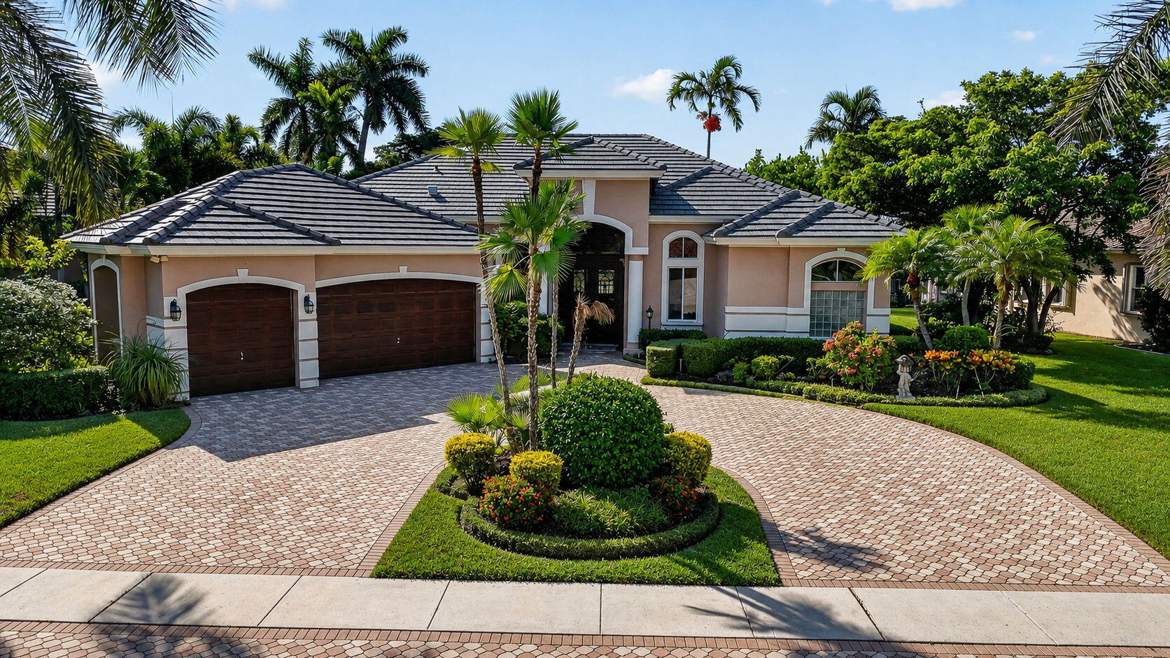 Foto de propiedad en 8100 Muirhead Circle, Boynton Beach, FL 33472 Boynton Beach con MLS# 