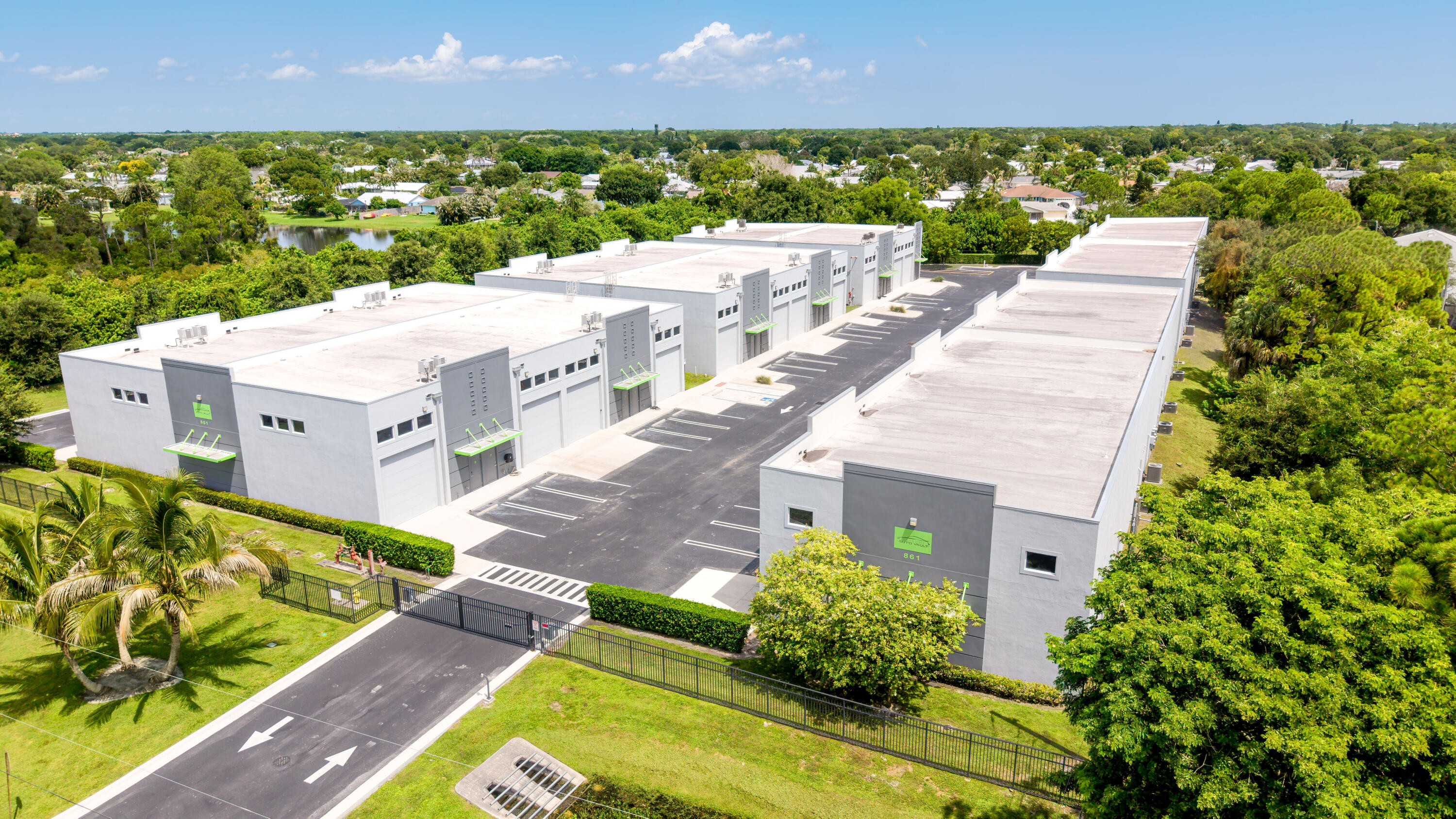 En Renta 861 NE Industrial Boulevard 12, Jensen Beach, FL 34957, Jensen Beach, FL 34957