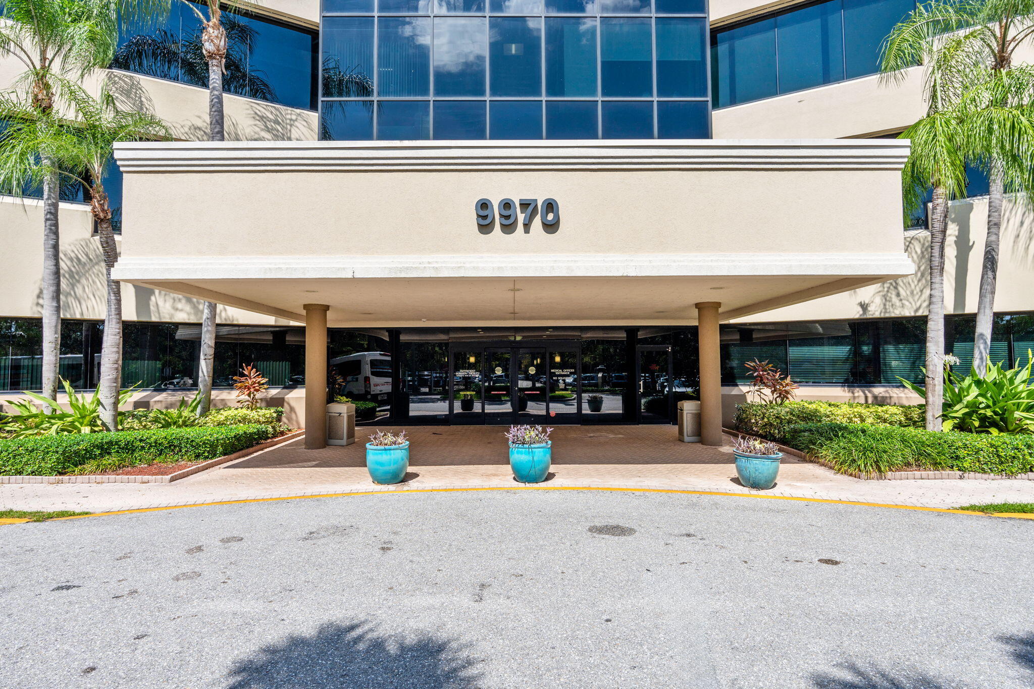 Foto de propiedad en 9970 N Central Park Boulevard, Boca Raton, FL 33428 Boca Raton con MLS# 