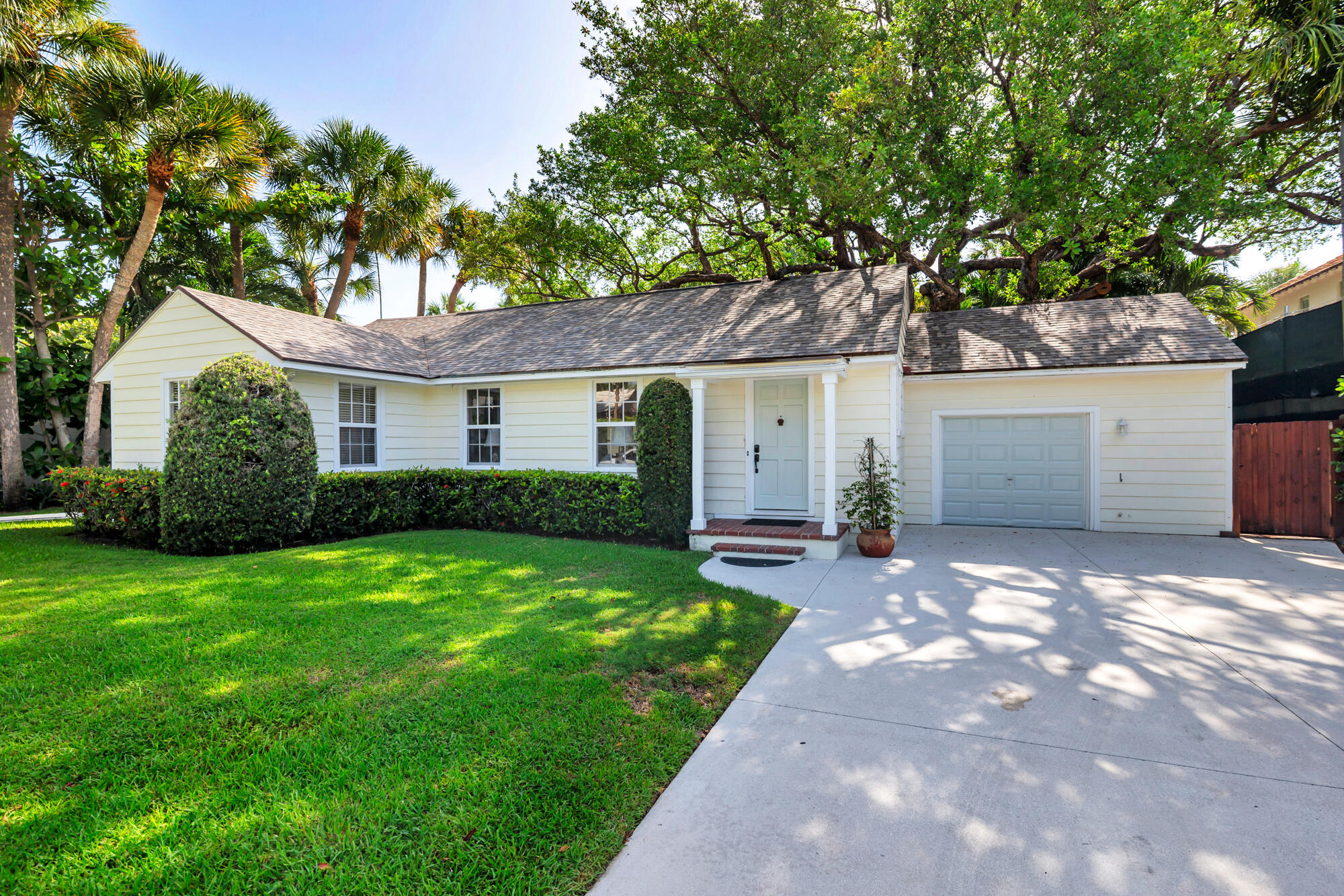 En Renta 1161 N OCEAN Way, Palm Beach, FL 33480, Palm Beach, FL 33480