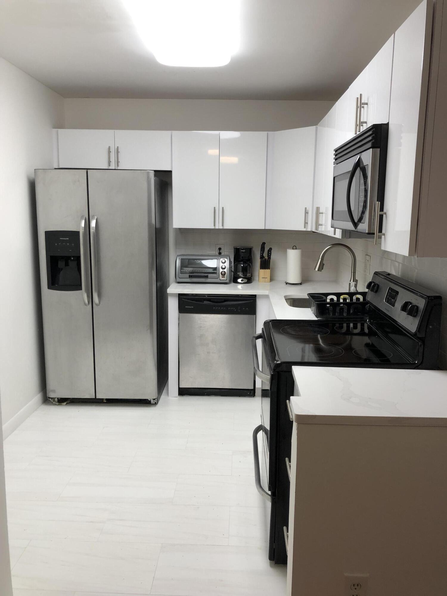 Foto de propiedad en 480 NW 20th Street 2140, Boca Raton, FL 33431 Boca Raton con MLS# 
