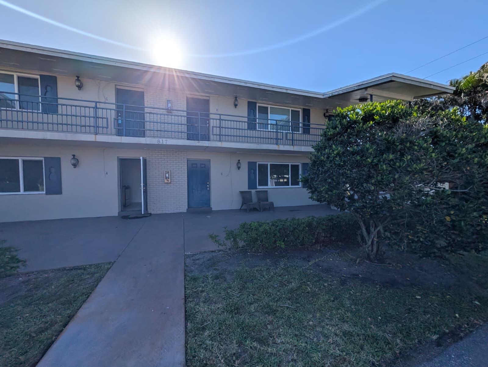 Foto de propiedad en 817 LIGHTHOUSE Drive B, North Palm Beach, FL 33408 North Palm Beach con MLS# 