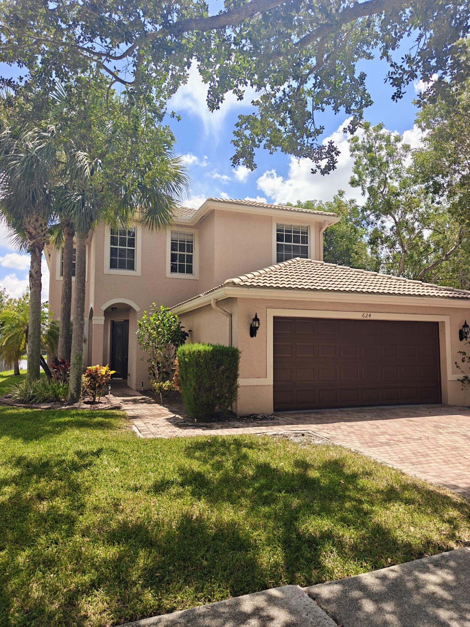 Foto de propiedad en 624 Garden Cress Trail, Royal Palm Beach, FL 33411 Royal Palm Beach con MLS# 