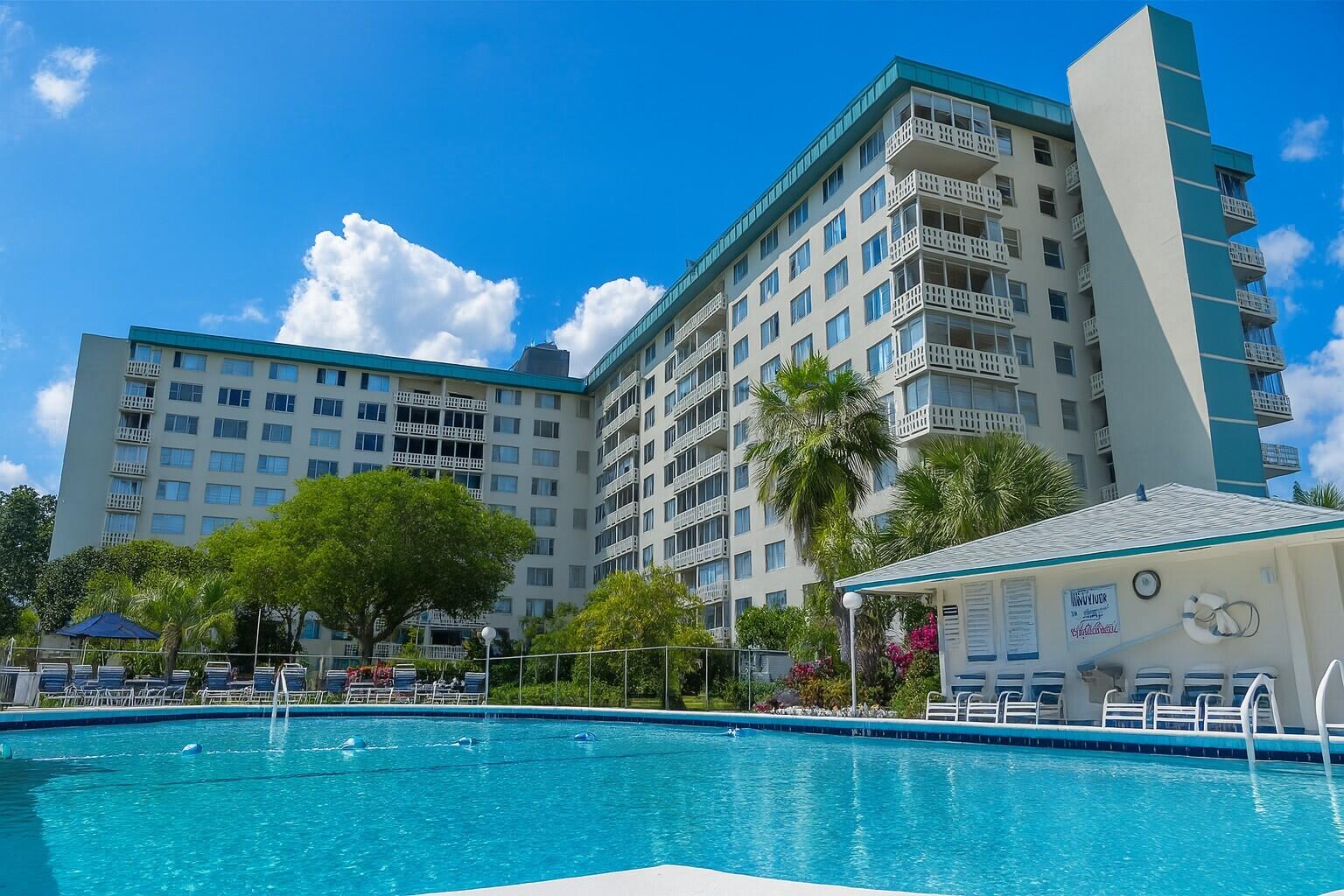 En Venta 4330 HILLCREST Drive 602, Hollywood, FL 33021, Hollywood, FL 33021