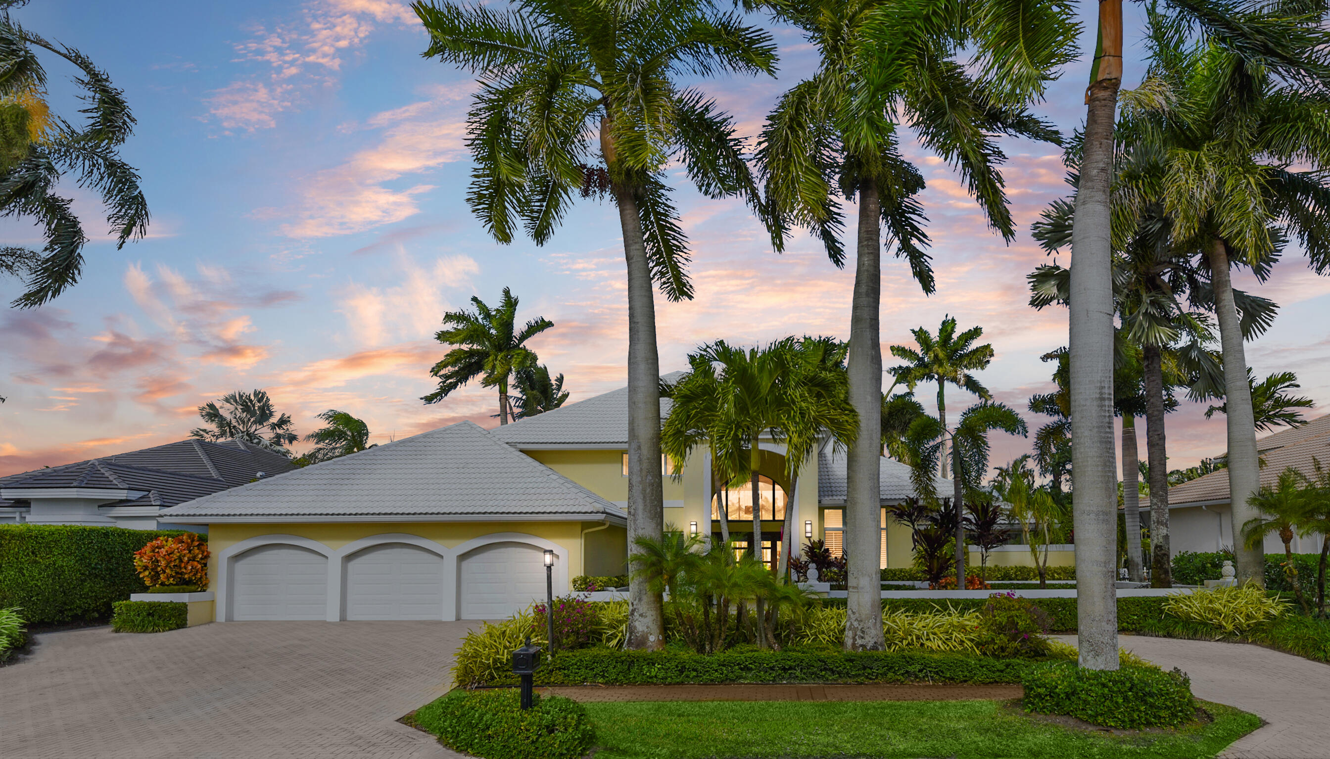 Foto de propiedad en 6931 Queenferry Circle, Boca Raton, FL 33496 Boca Raton con MLS# 