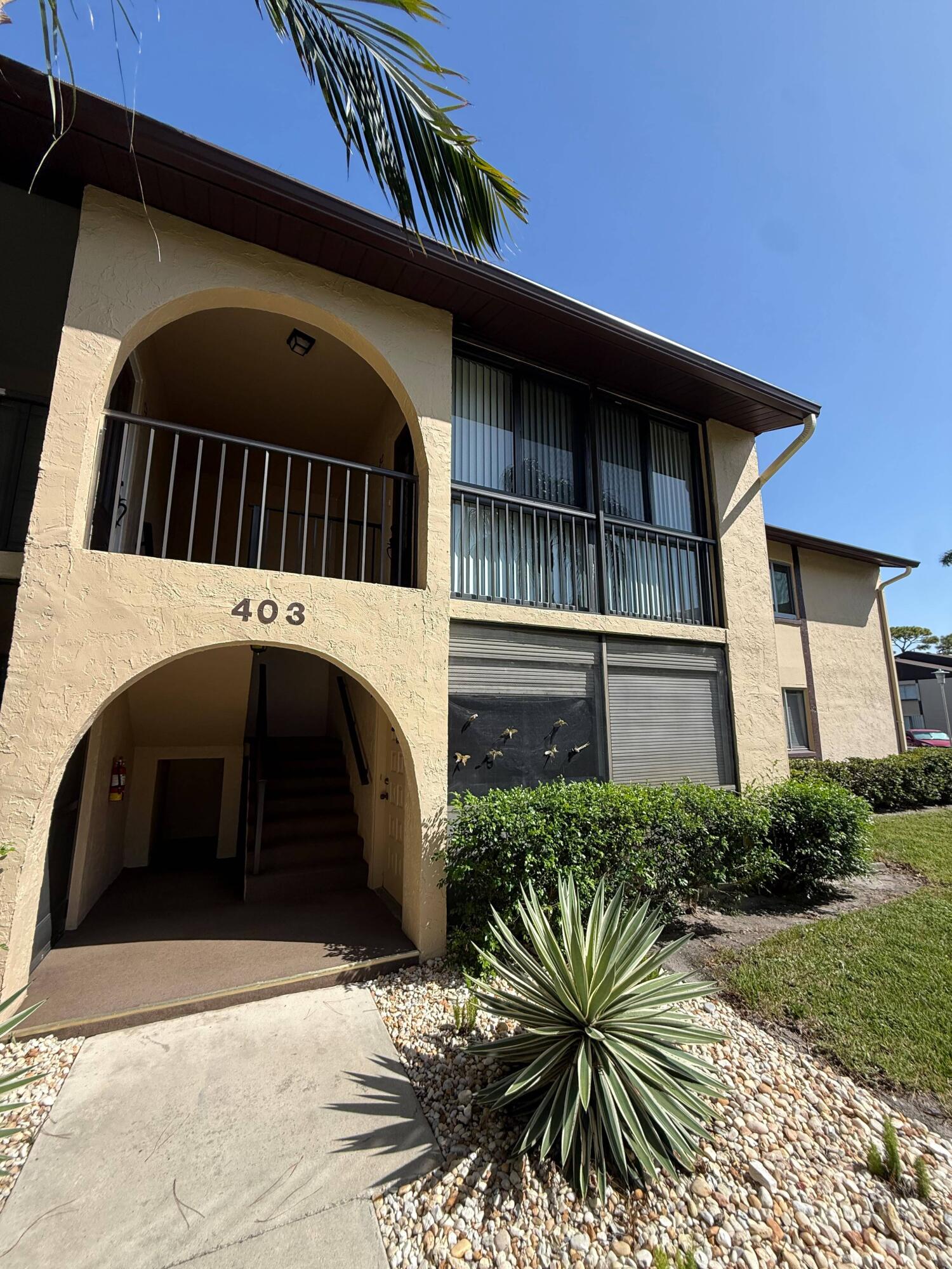 Foto de propiedad en 403 PINE GLEN Lane C-2, Greenacres, FL 33463 Greenacres con MLS# 